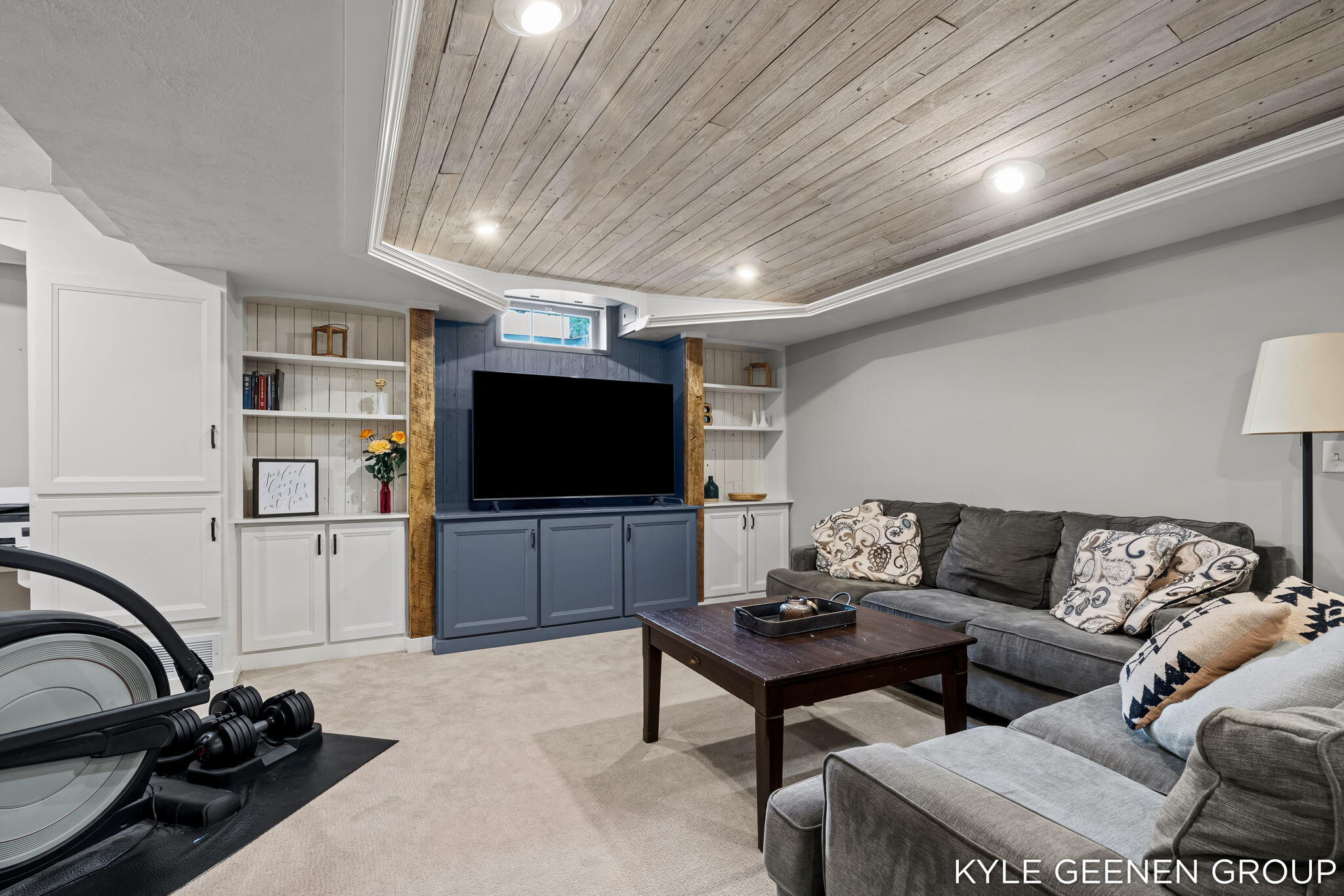 1519 W Springfield Circle Zeeland MI 49464