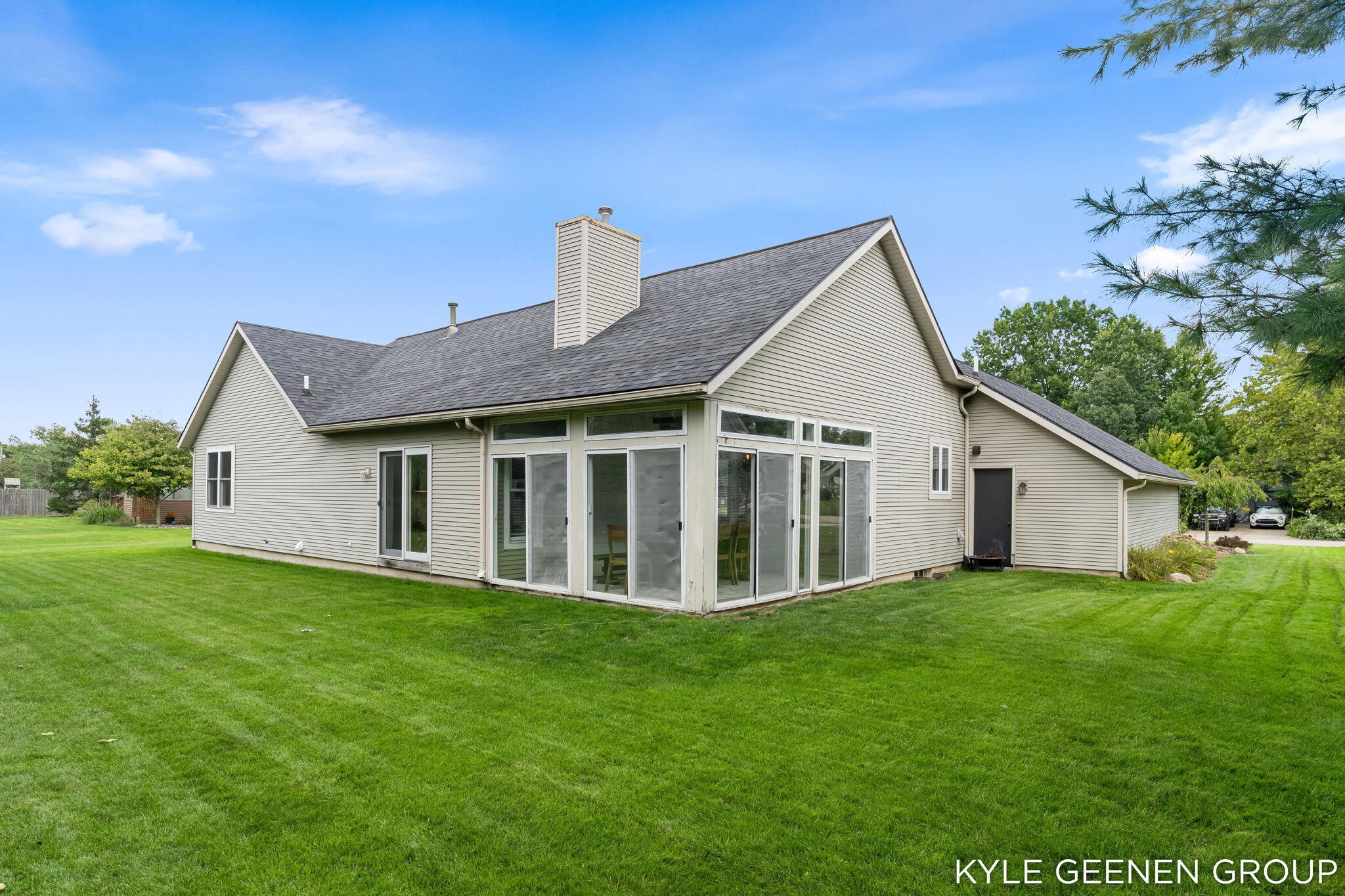 1519 W Springfield Circle Zeeland MI 49464