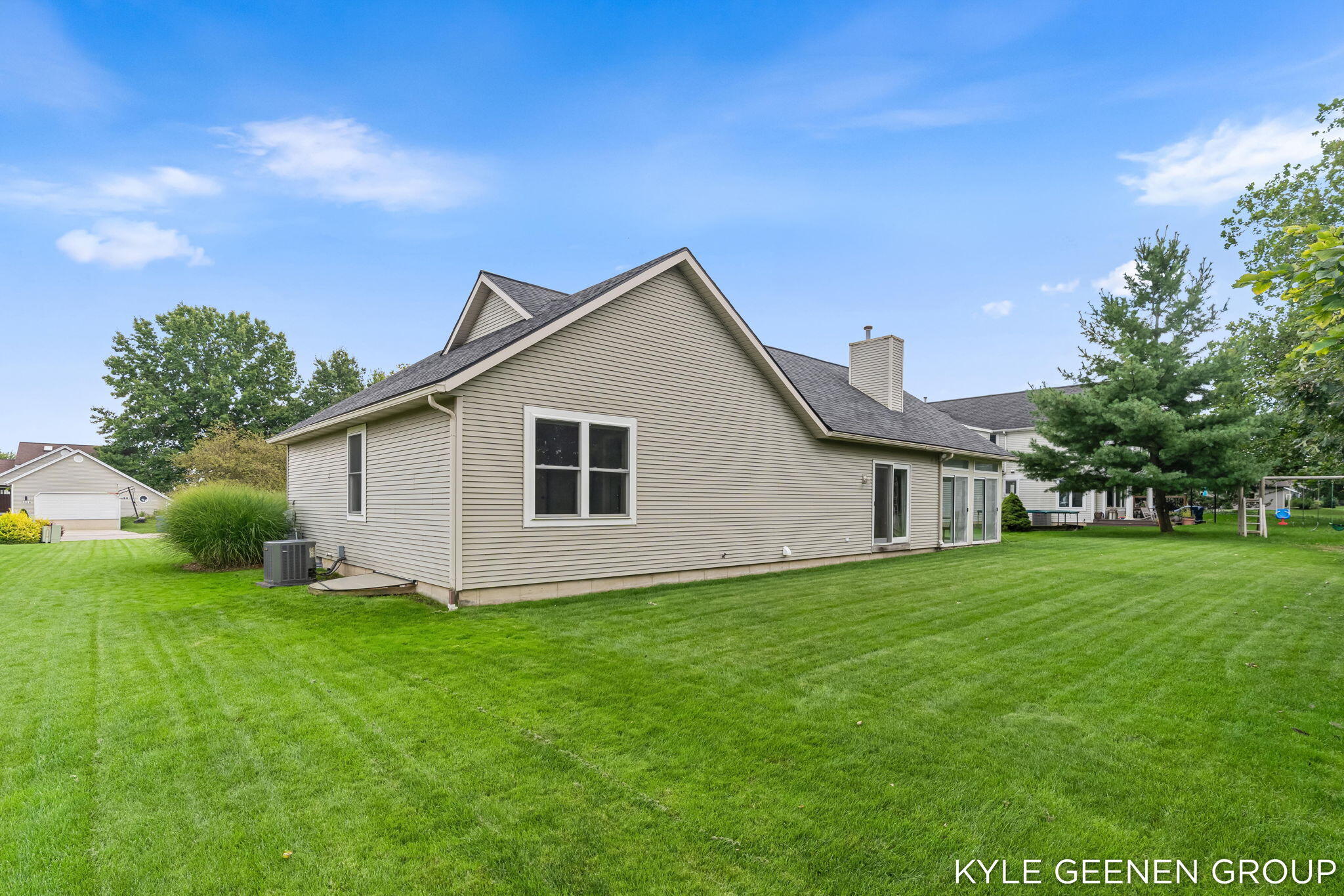 1519 W Springfield Circle Zeeland MI 49464