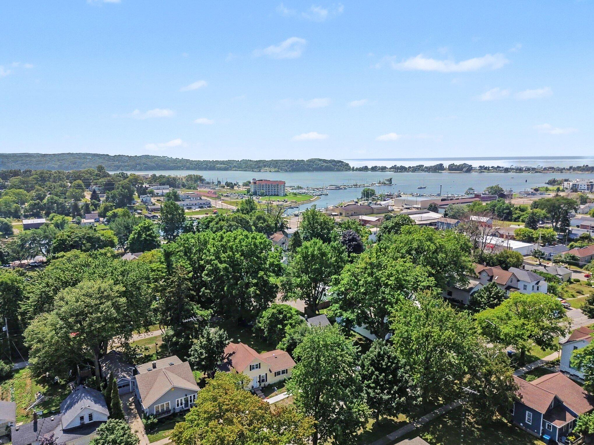 612 E Melendy Street Ludington MI 49431