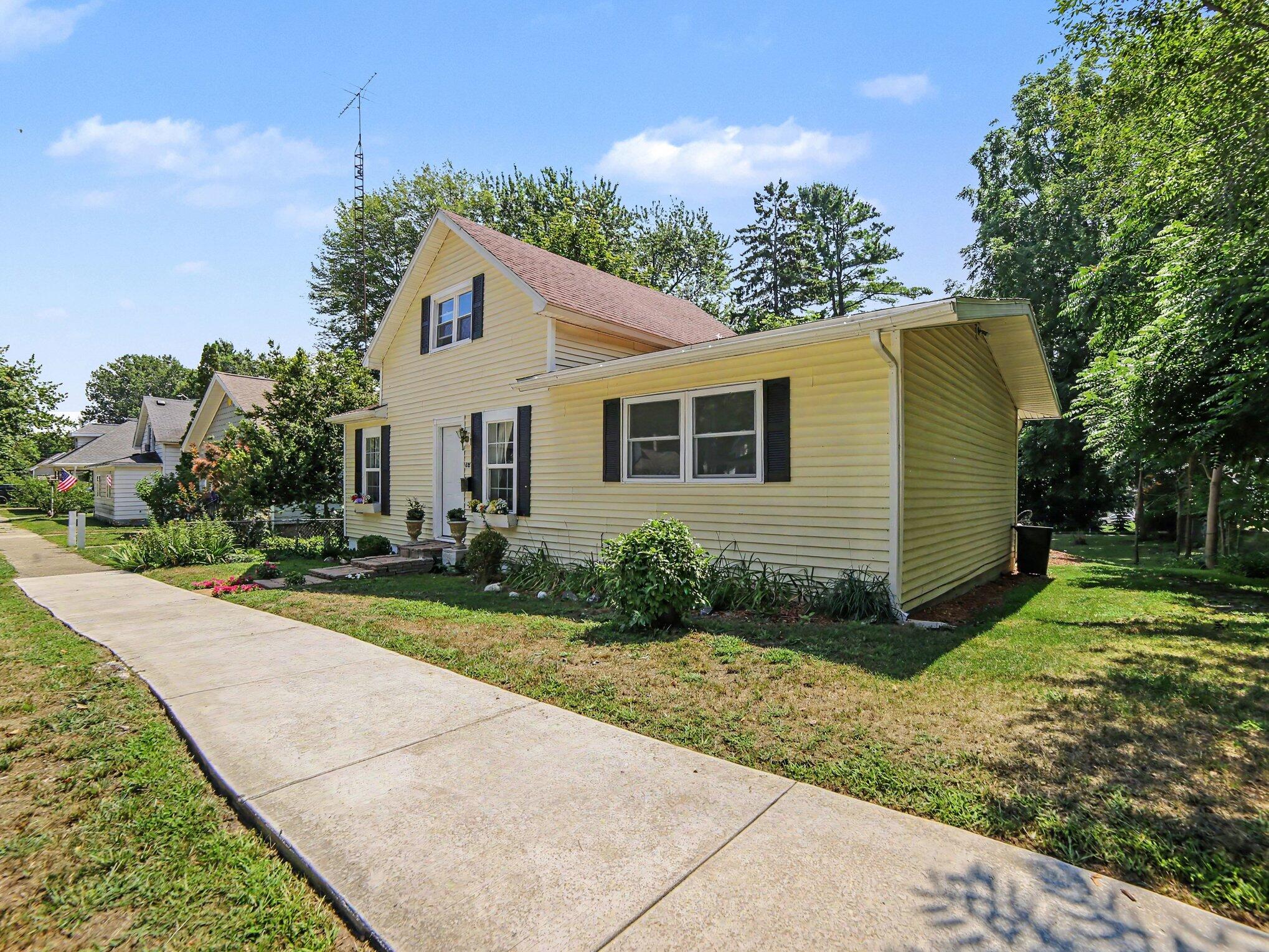 612 E Melendy Street Ludington MI 49431