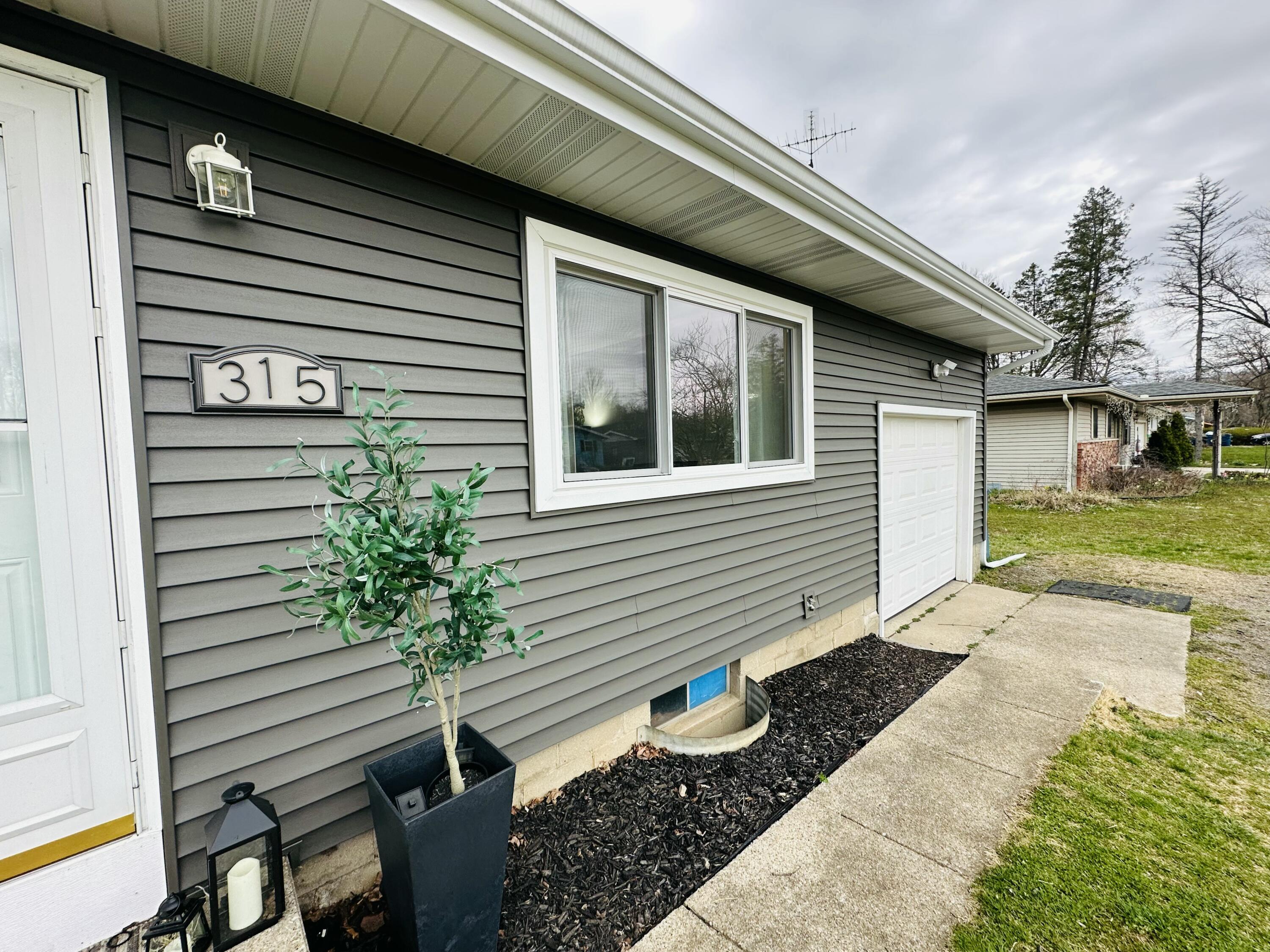 315 Pam Drive Berrien Springs MI 49103