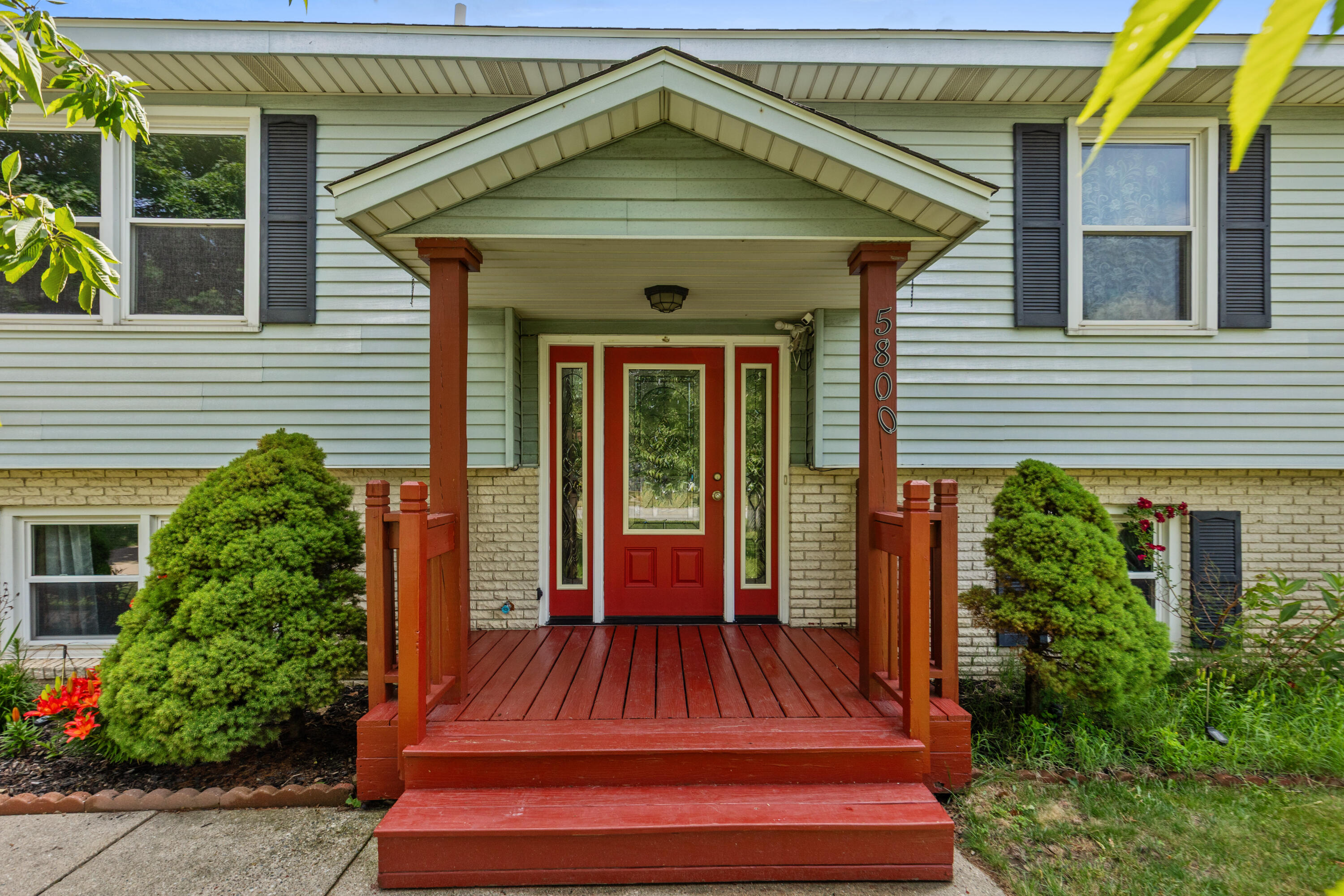 5800 Eastern Avenue SE Grand Rapids MI 49508