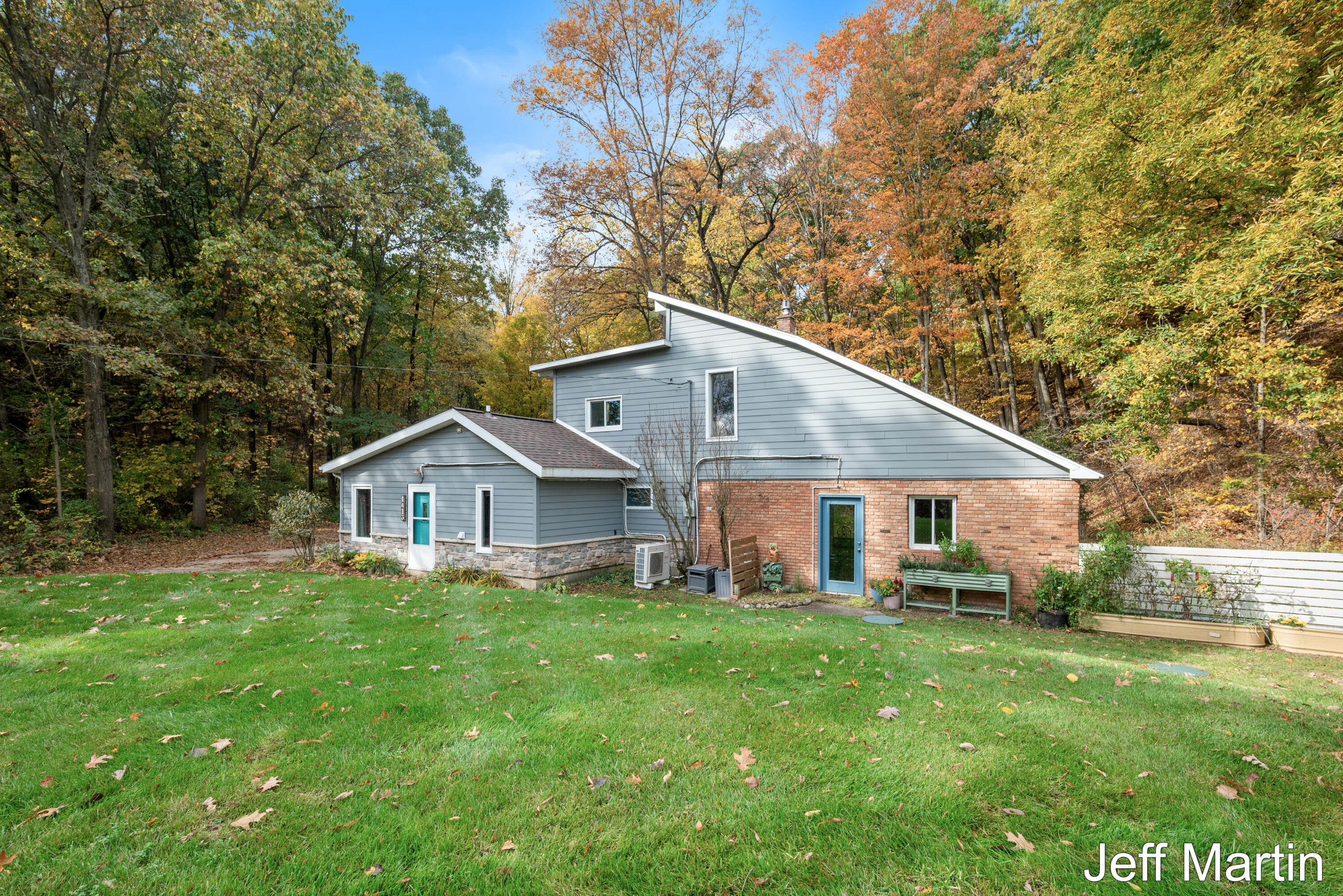 1413 Grand River Drive NE Ada MI 49301