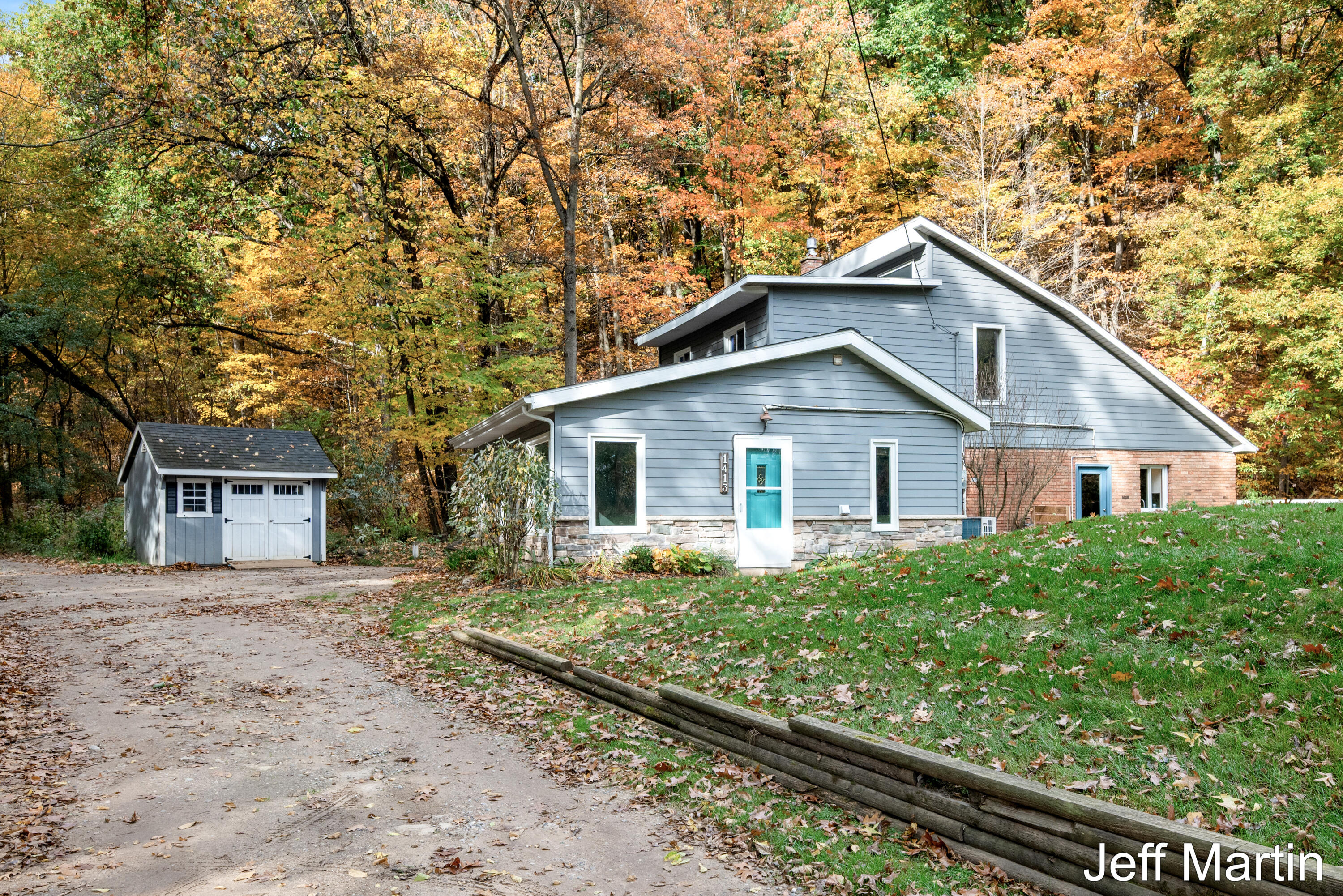 1413 Grand River Drive NE Ada MI 49301