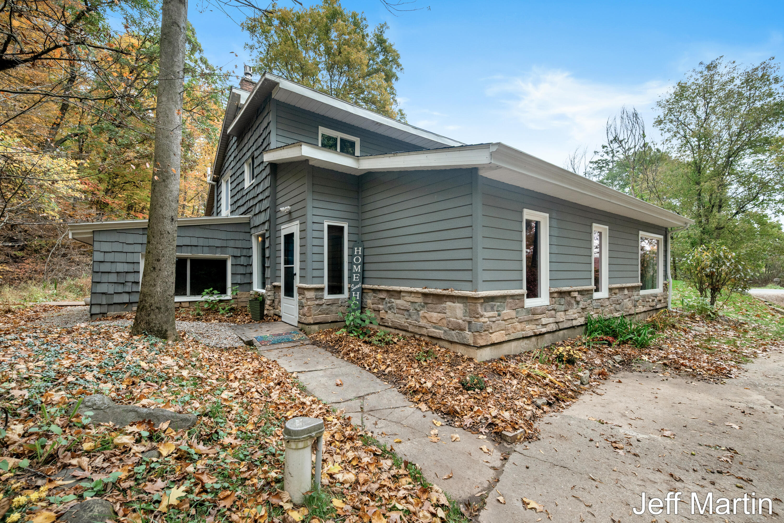 1413 Grand River Drive NE Ada MI 49301