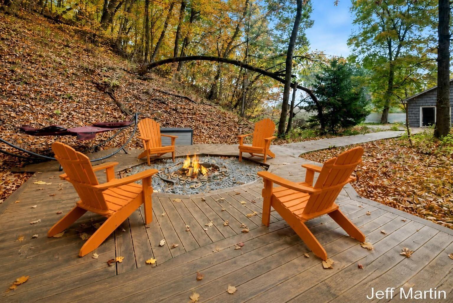 1413 Grand River Drive NE Ada MI 49301