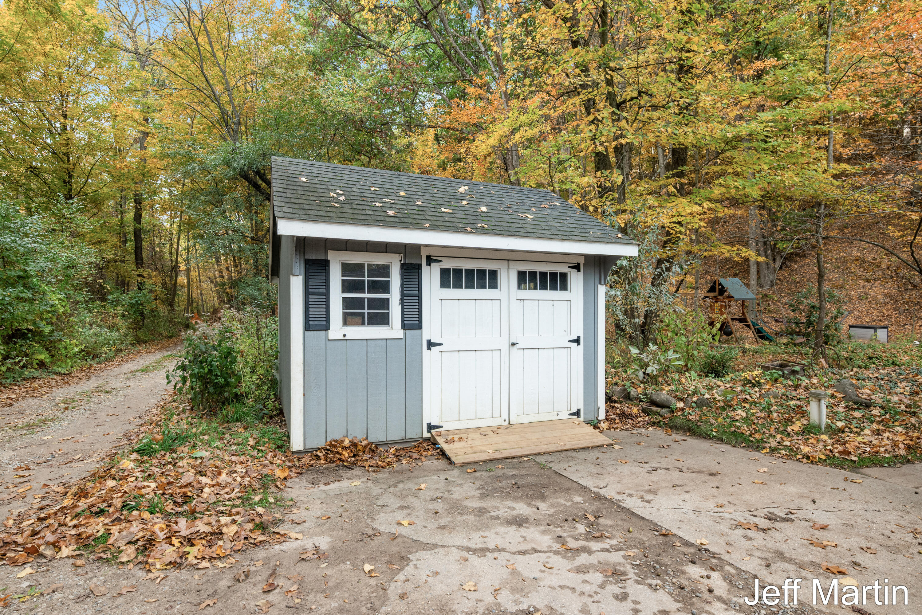 1413 Grand River Drive NE Ada MI 49301