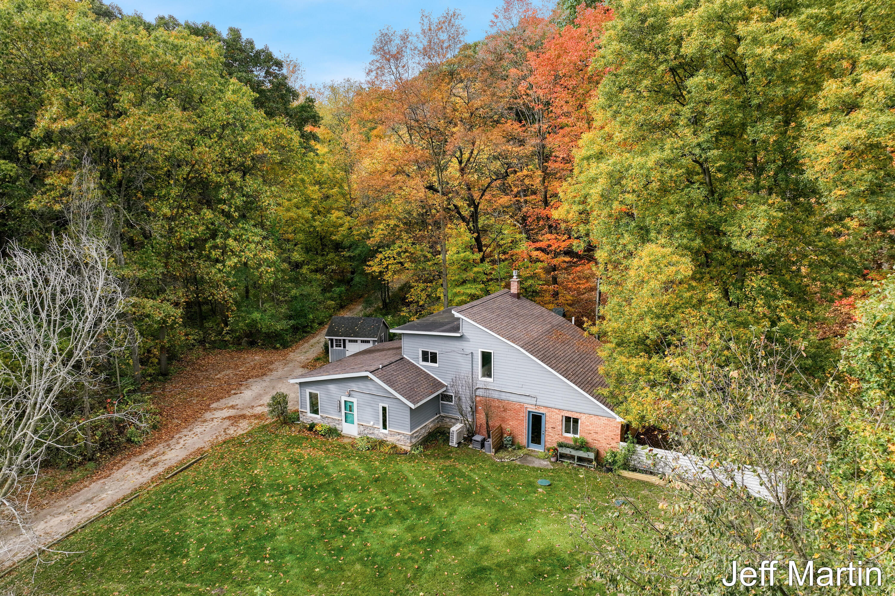 1413 Grand River Drive NE Ada MI 49301