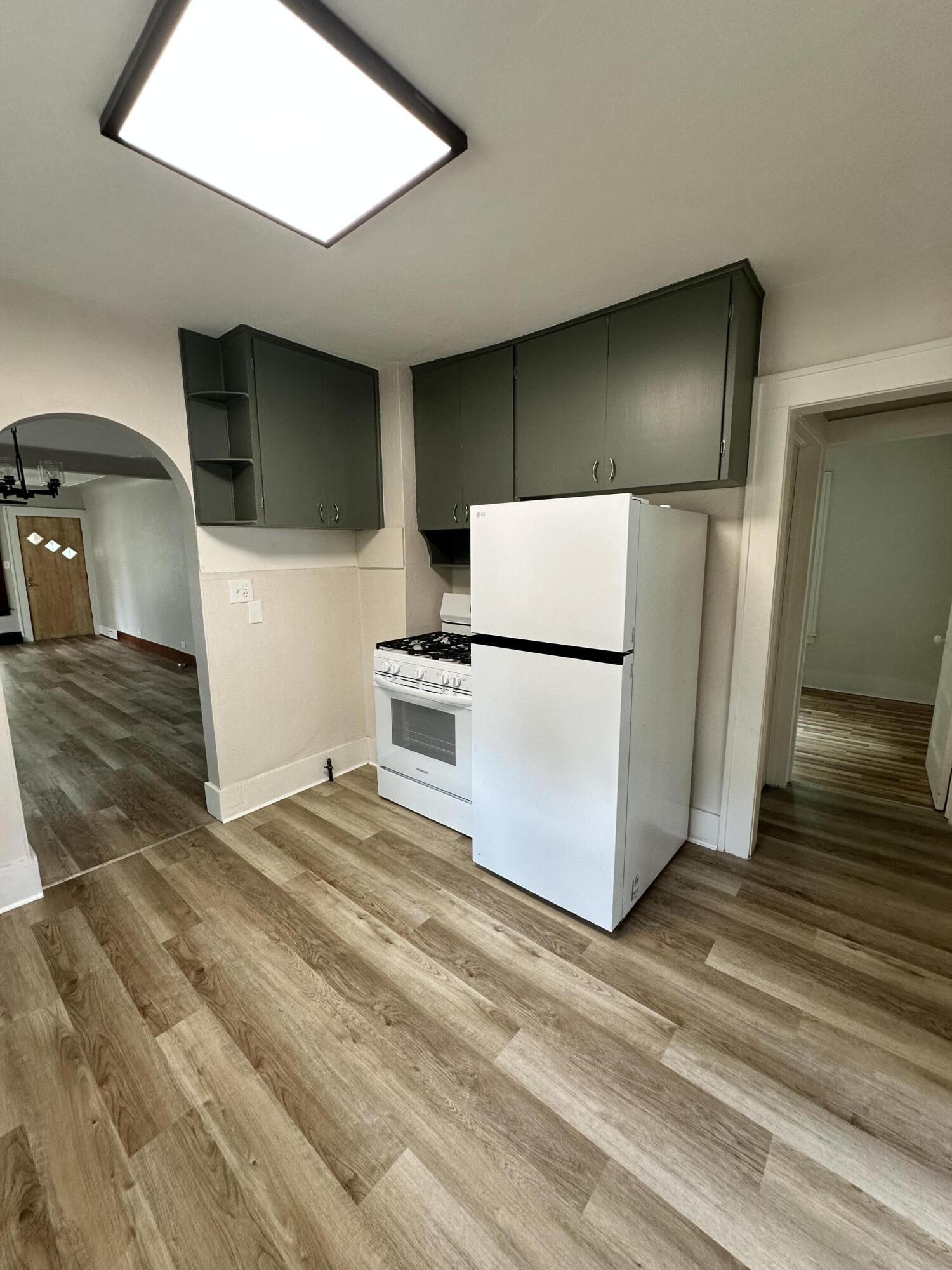 1636 Wood Street Muskegon MI 49442