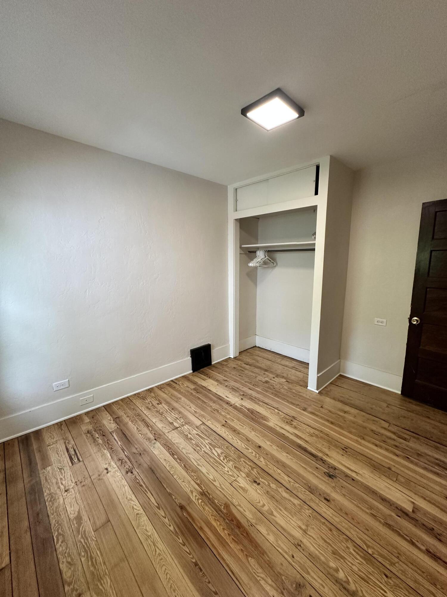 1636 Wood Street Muskegon MI 49442