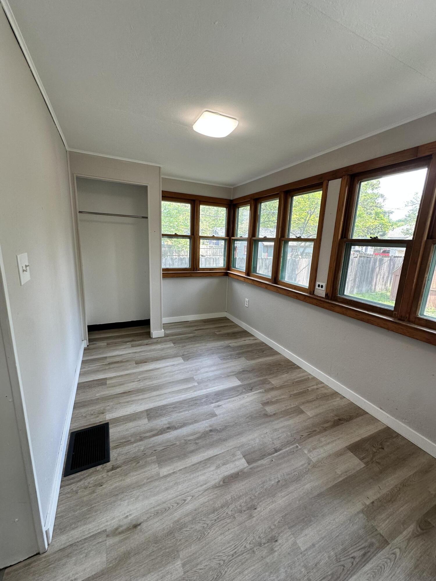 1636 Wood Street Muskegon MI 49442