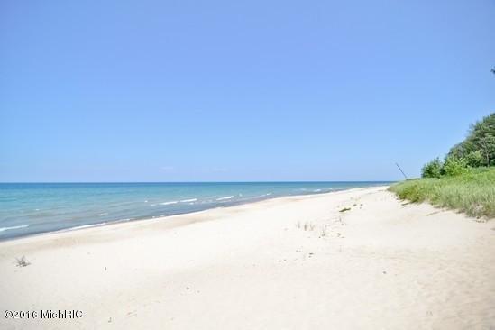 16040 Lakeshore Road Union Pier MI 49129