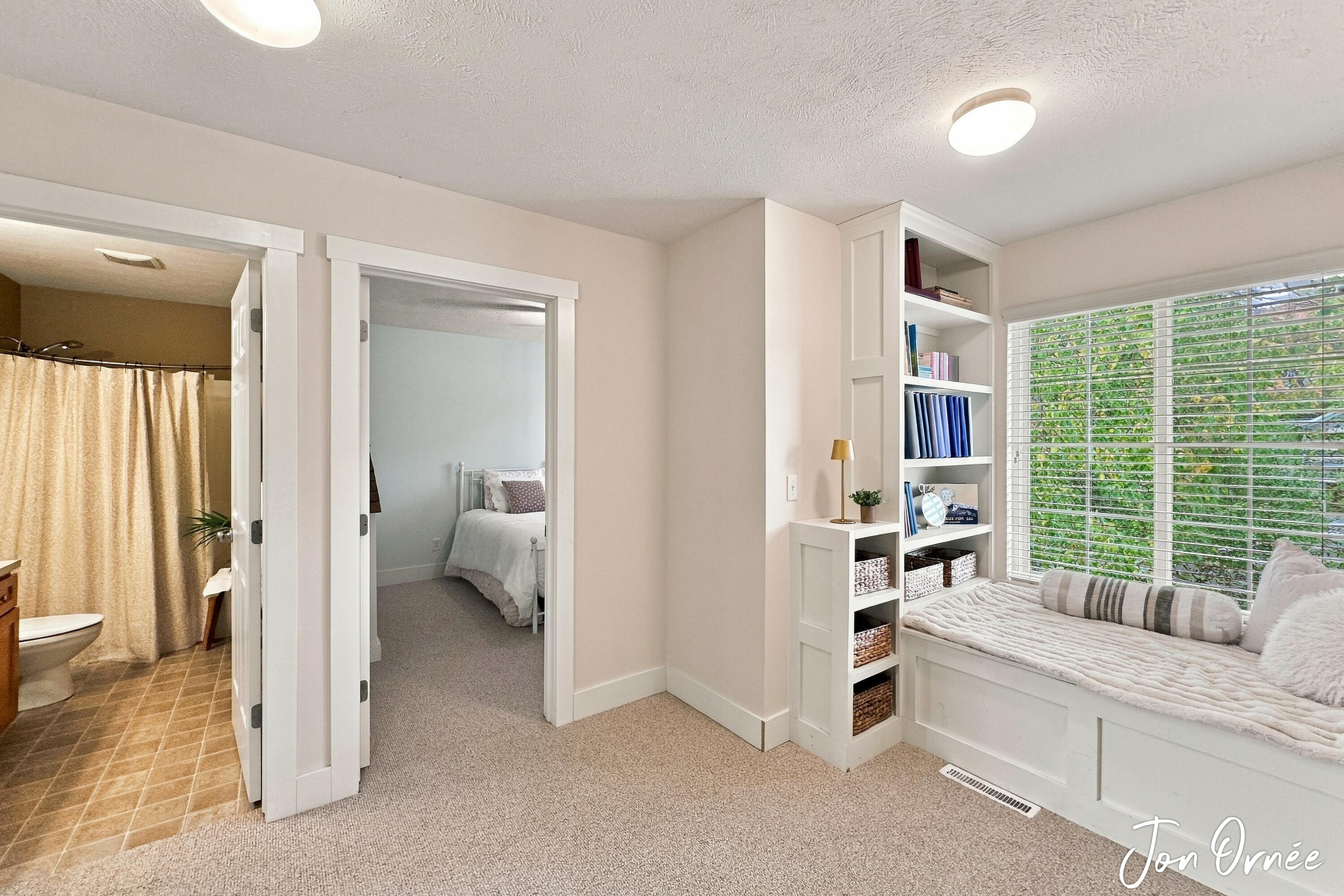 8621 Sun Park Drive Zeeland MI 49464