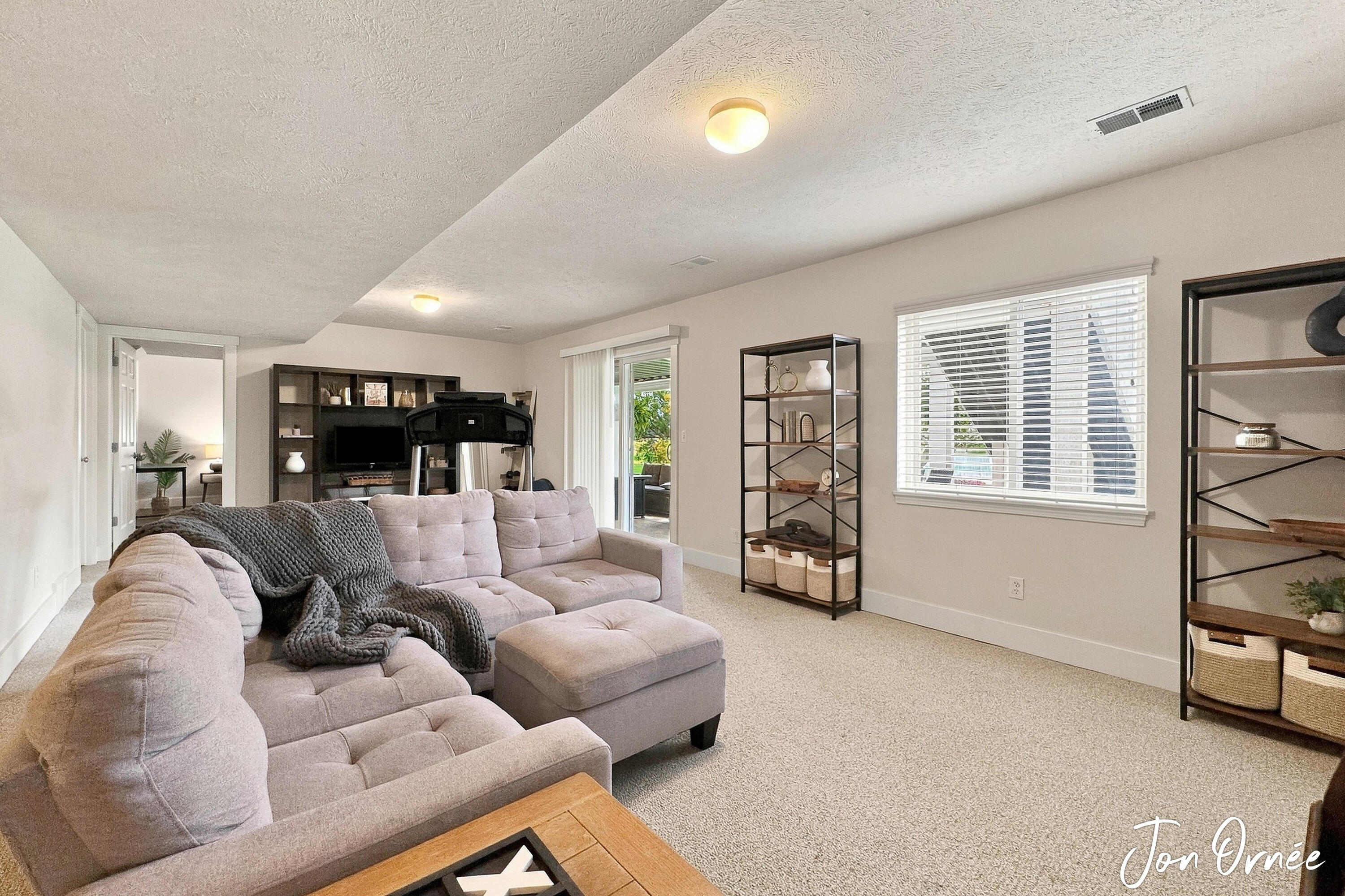 8621 Sun Park Drive Zeeland MI 49464