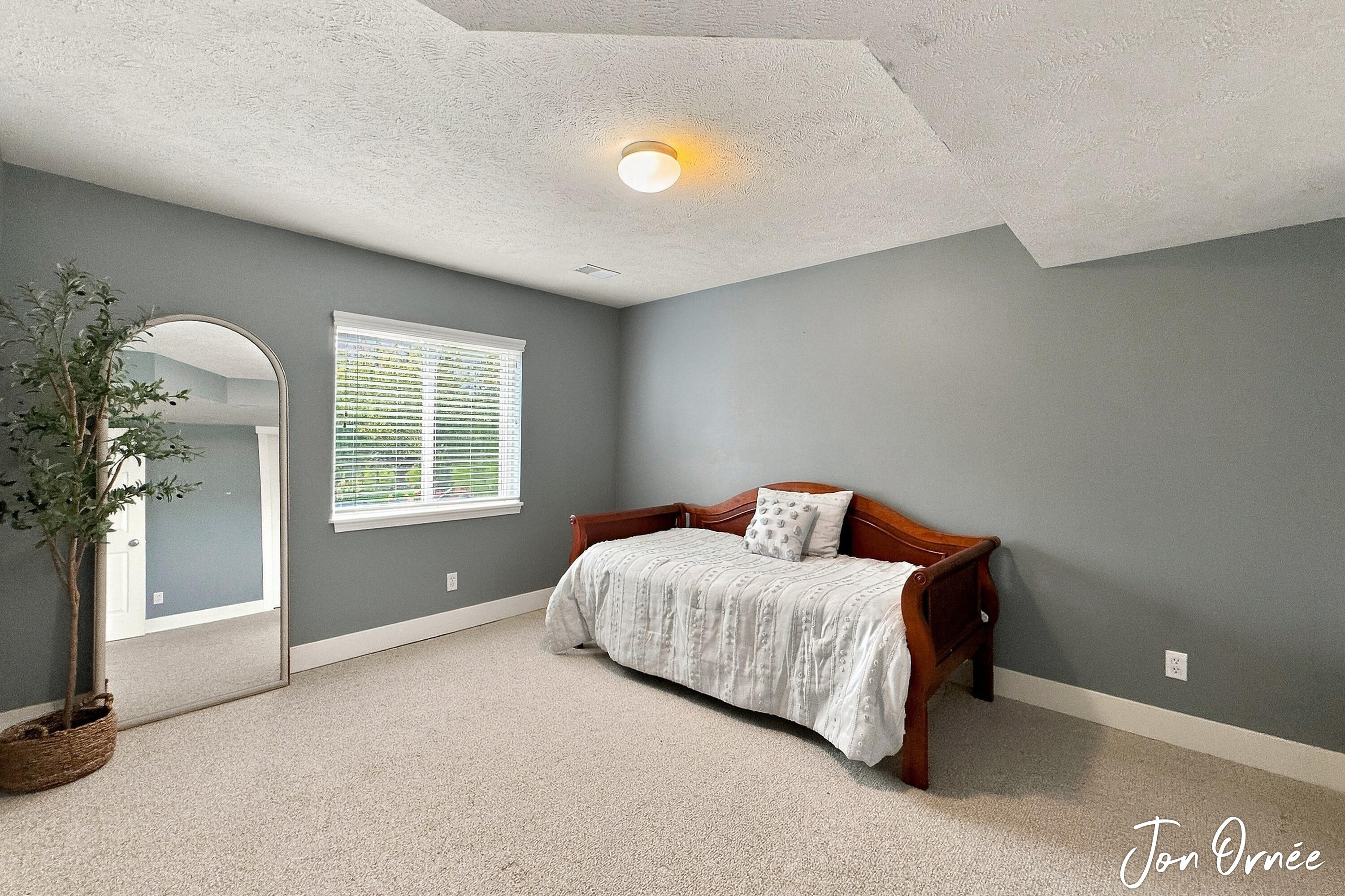 8621 Sun Park Drive Zeeland MI 49464
