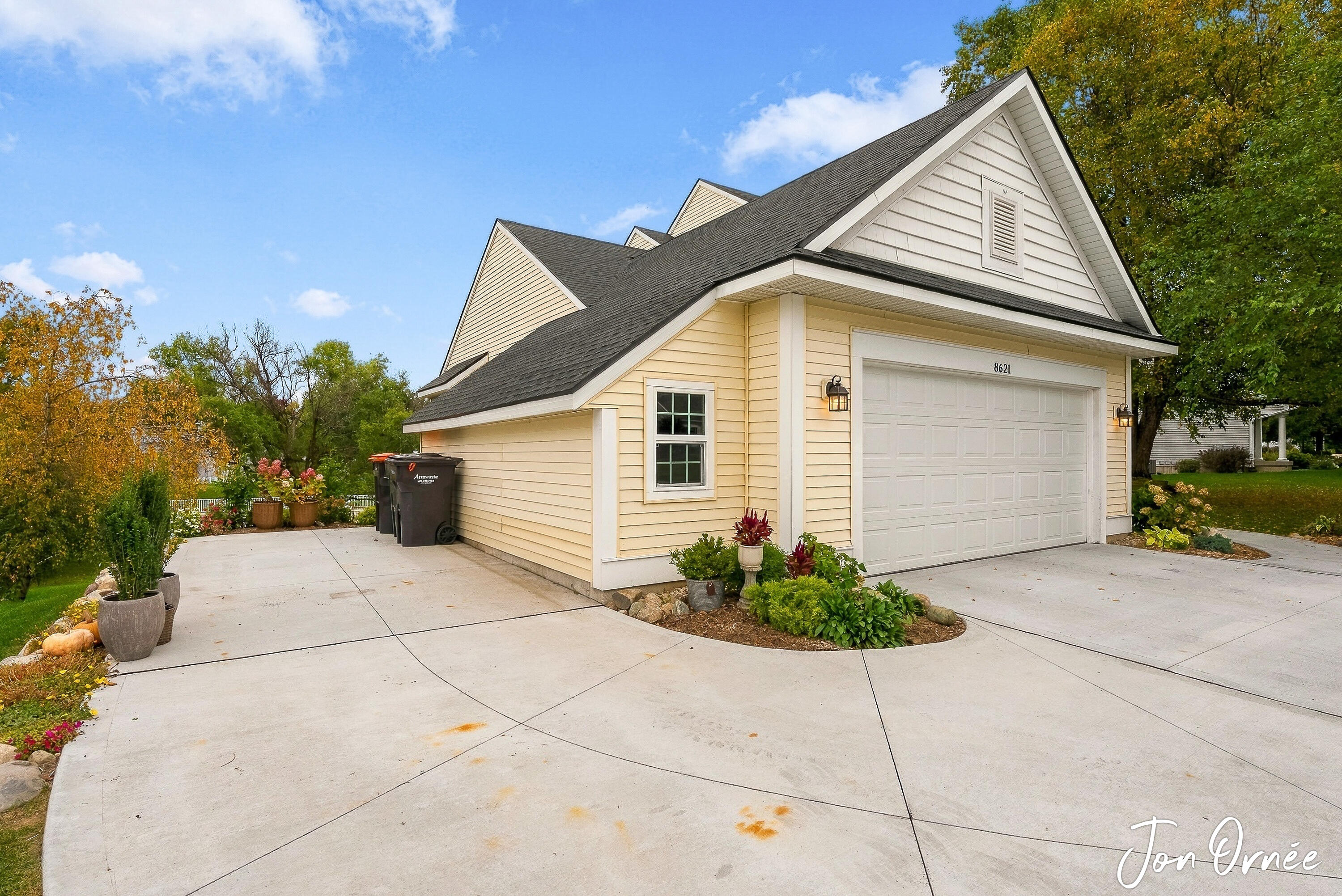 8621 Sun Park Drive Zeeland MI 49464