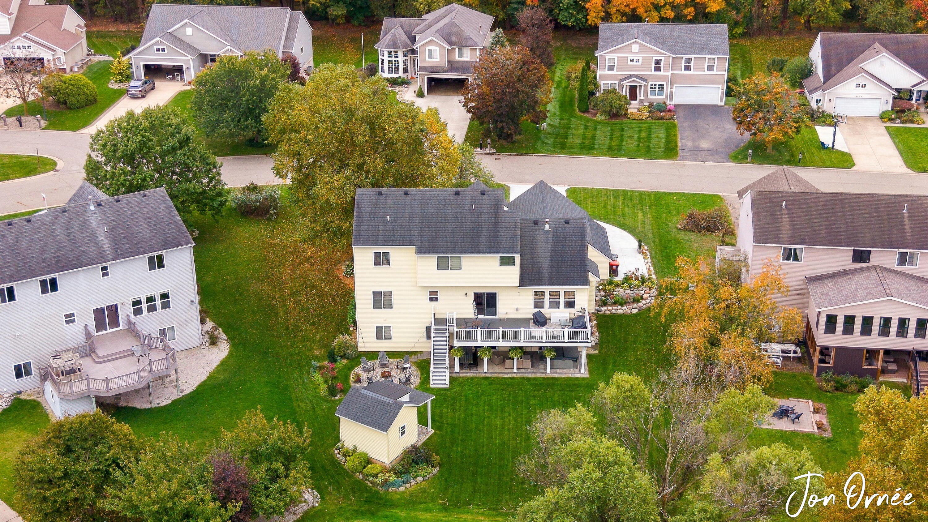 8621 Sun Park Drive Zeeland MI 49464