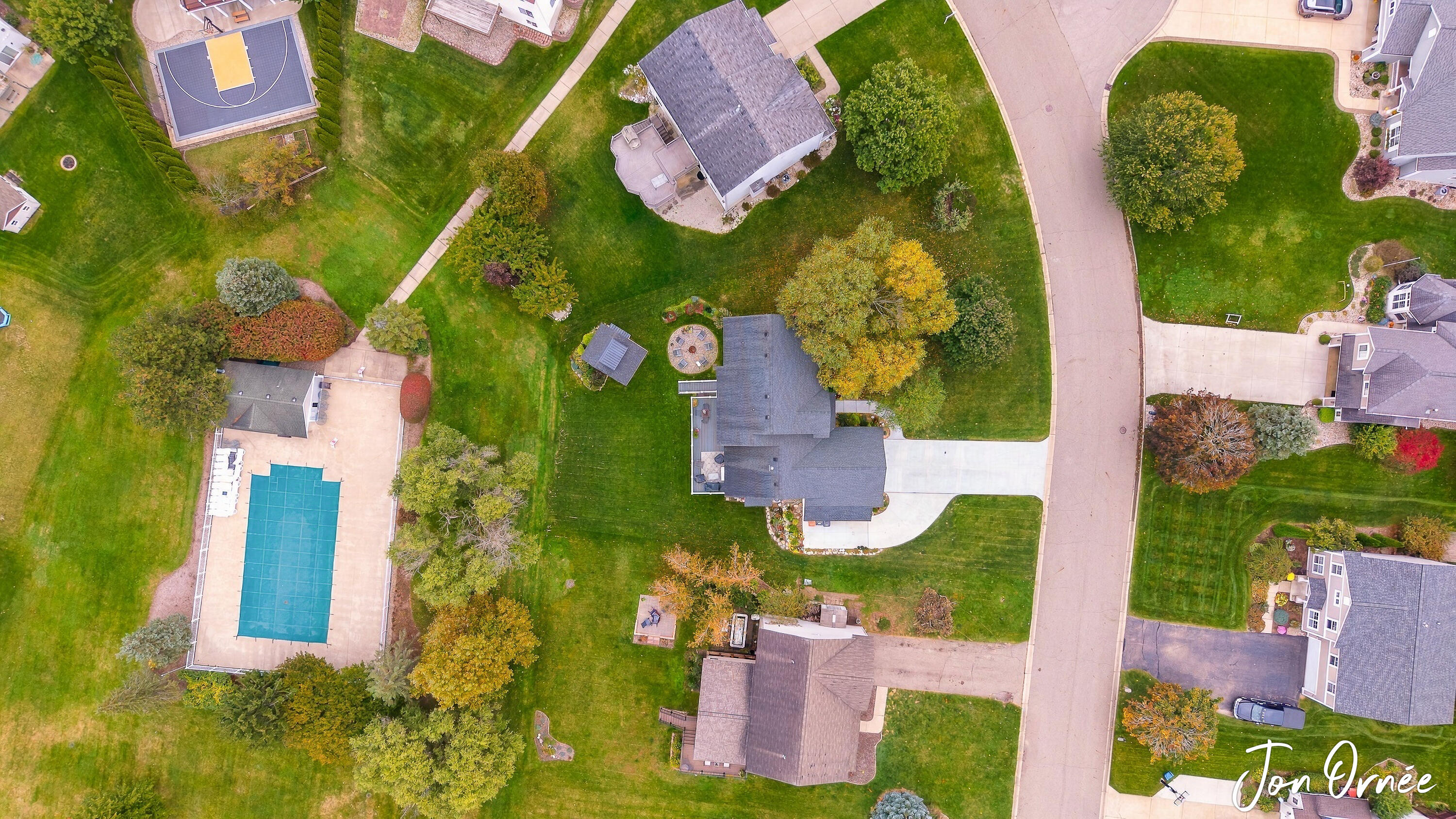 8621 Sun Park Drive Zeeland MI 49464