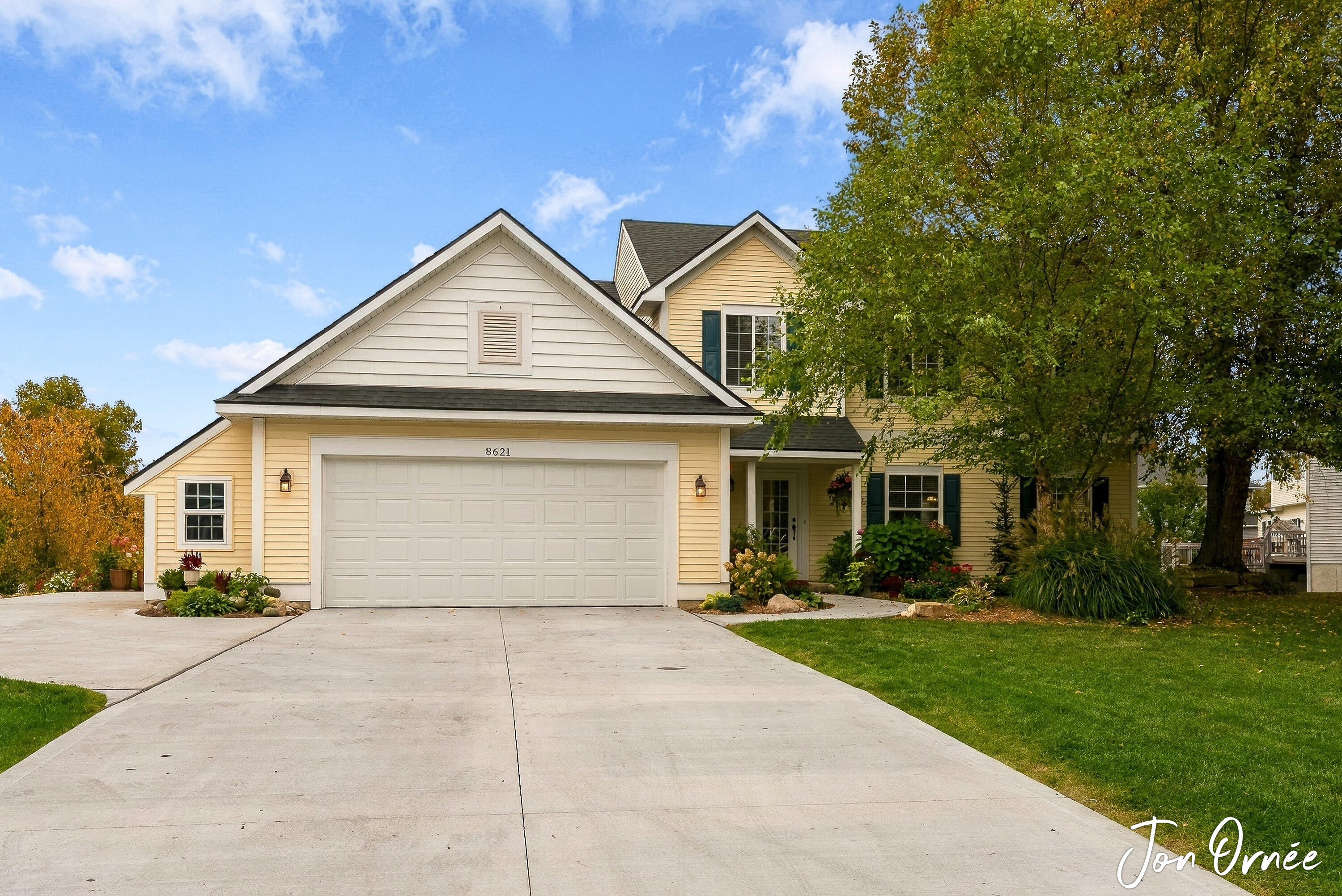 8621 Sun Park Drive Zeeland MI 49464