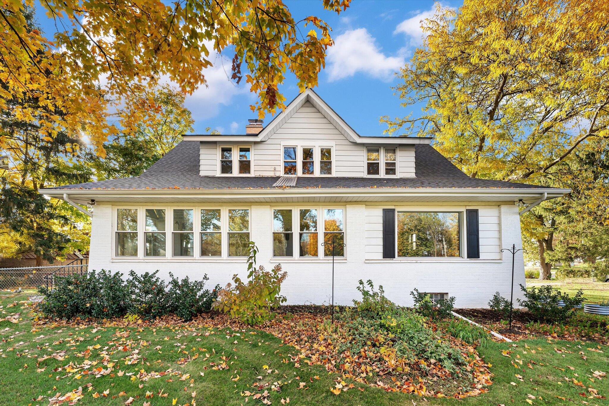 4391 Fruit Ridge Avenue NW Grand Rapids MI 49544