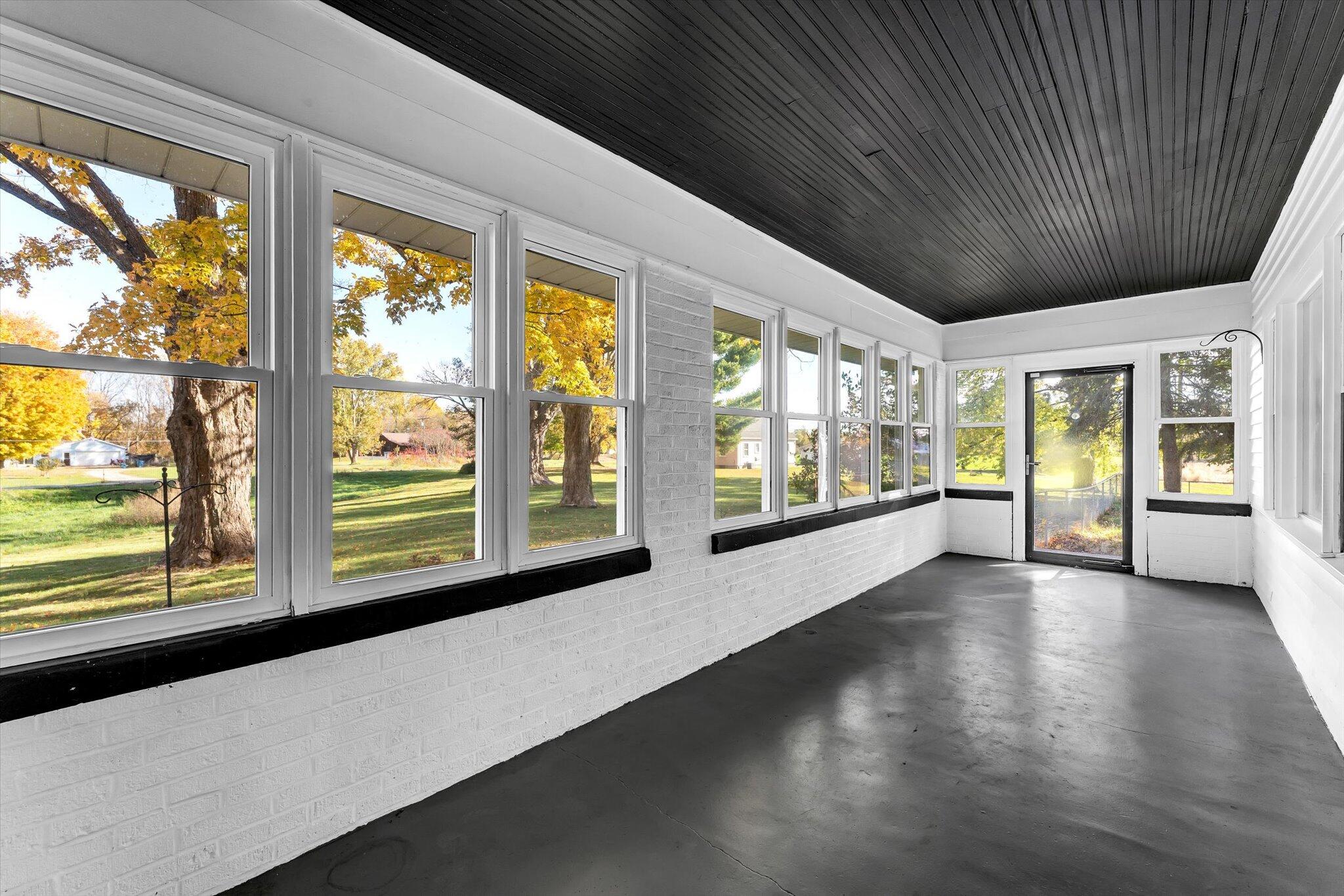 4391 Fruit Ridge Avenue NW Grand Rapids MI 49544