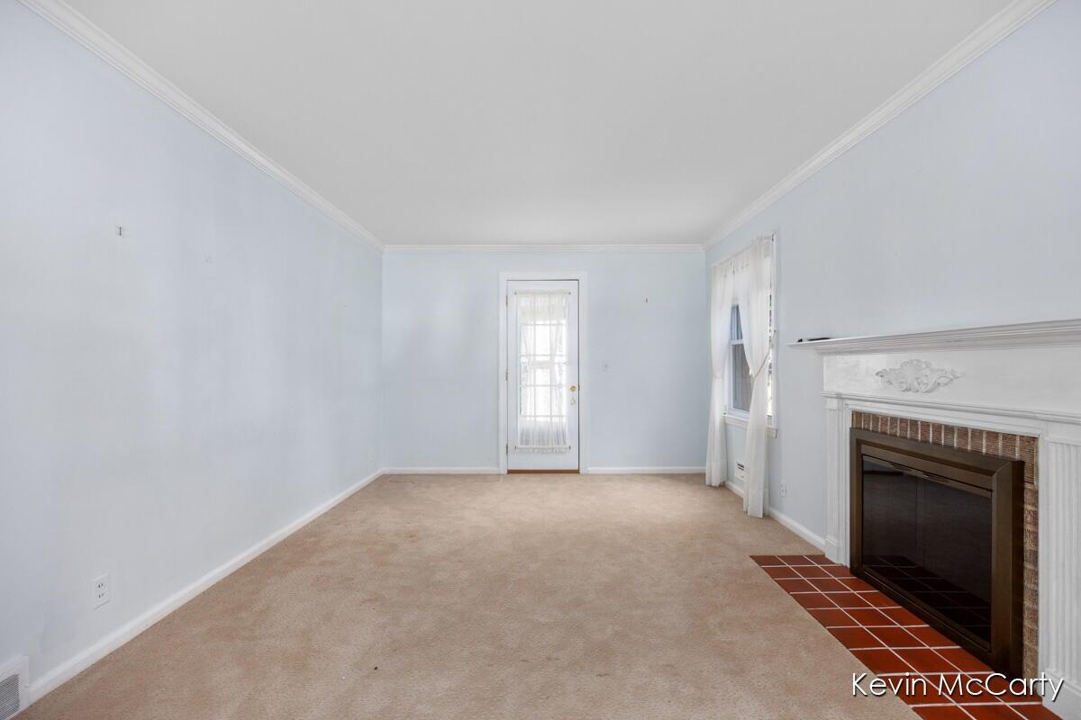 1043 Floral Avenue SE East Grand Rapids MI 49506