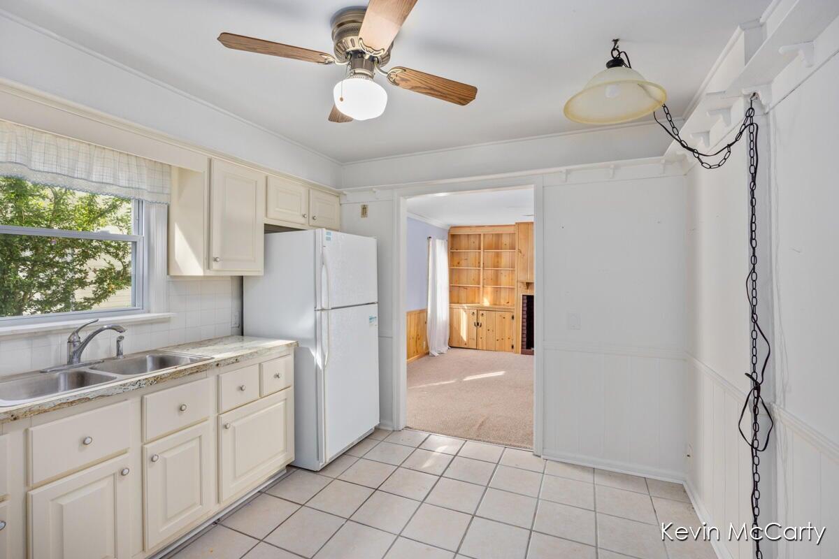 1043 Floral Avenue SE East Grand Rapids MI 49506