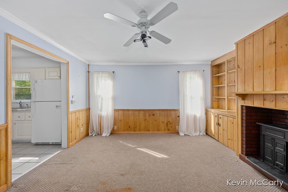 1043 Floral Avenue SE East Grand Rapids MI 49506