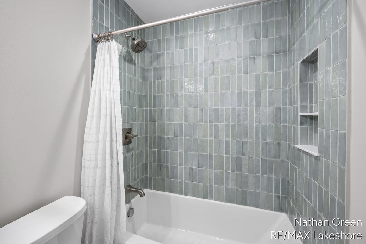 2015 64th Street Fennville MI 49408