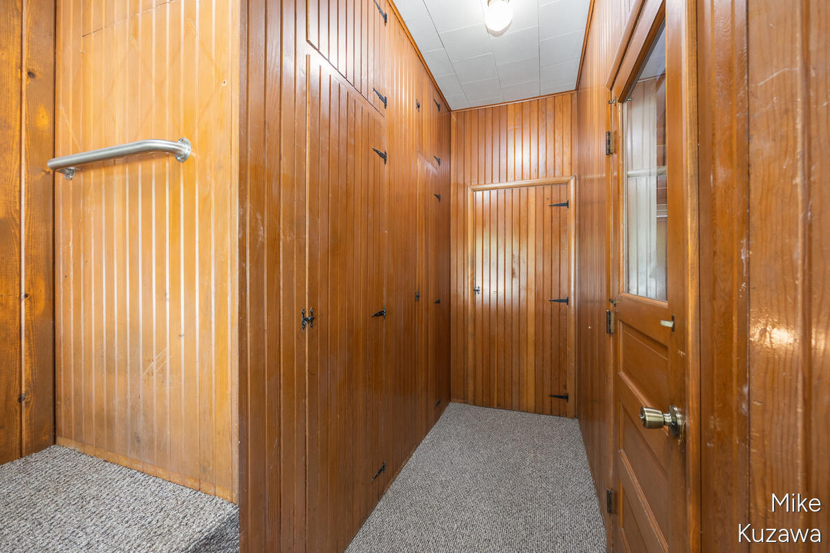 3901 Suburban Shores Drive NE Grand Rapids MI 49525