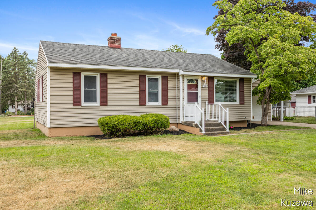3901 Suburban Shores Drive NE Grand Rapids MI 49525