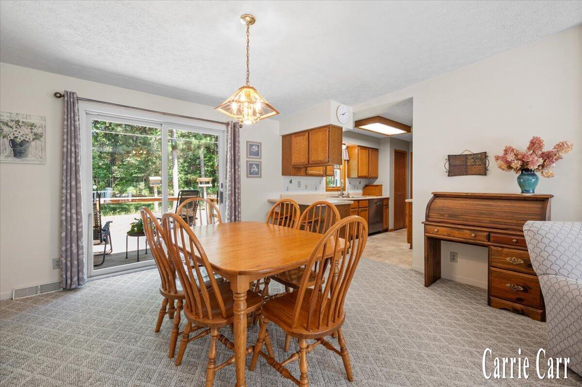 8670 Wolven Avenue NE Rockford MI 49341