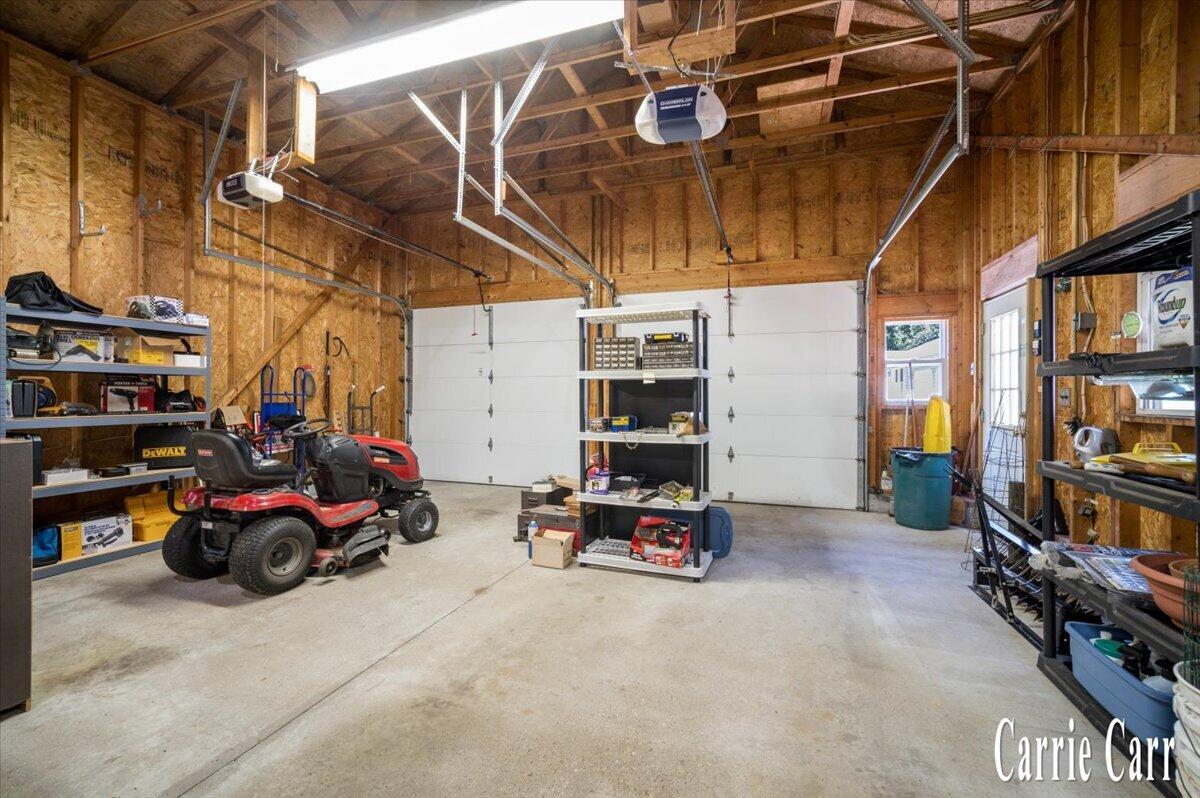 8670 Wolven Avenue NE Rockford MI 49341