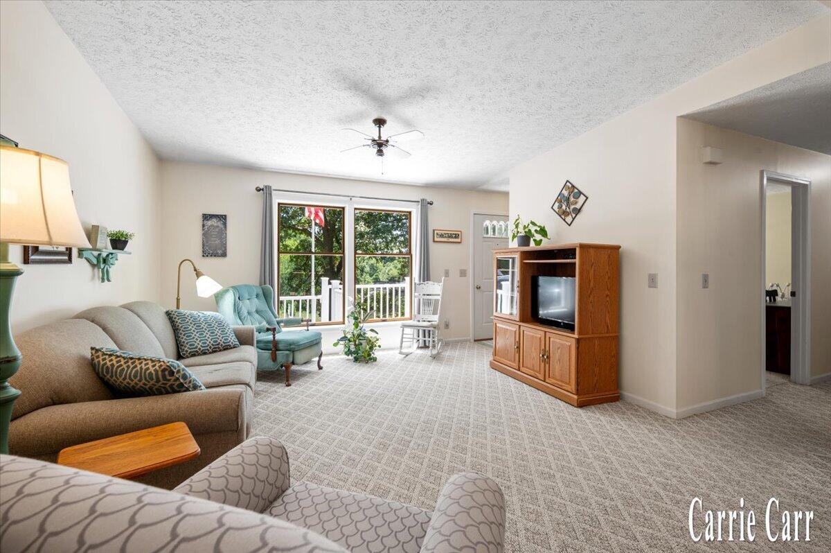 8670 Wolven Avenue NE Rockford MI 49341