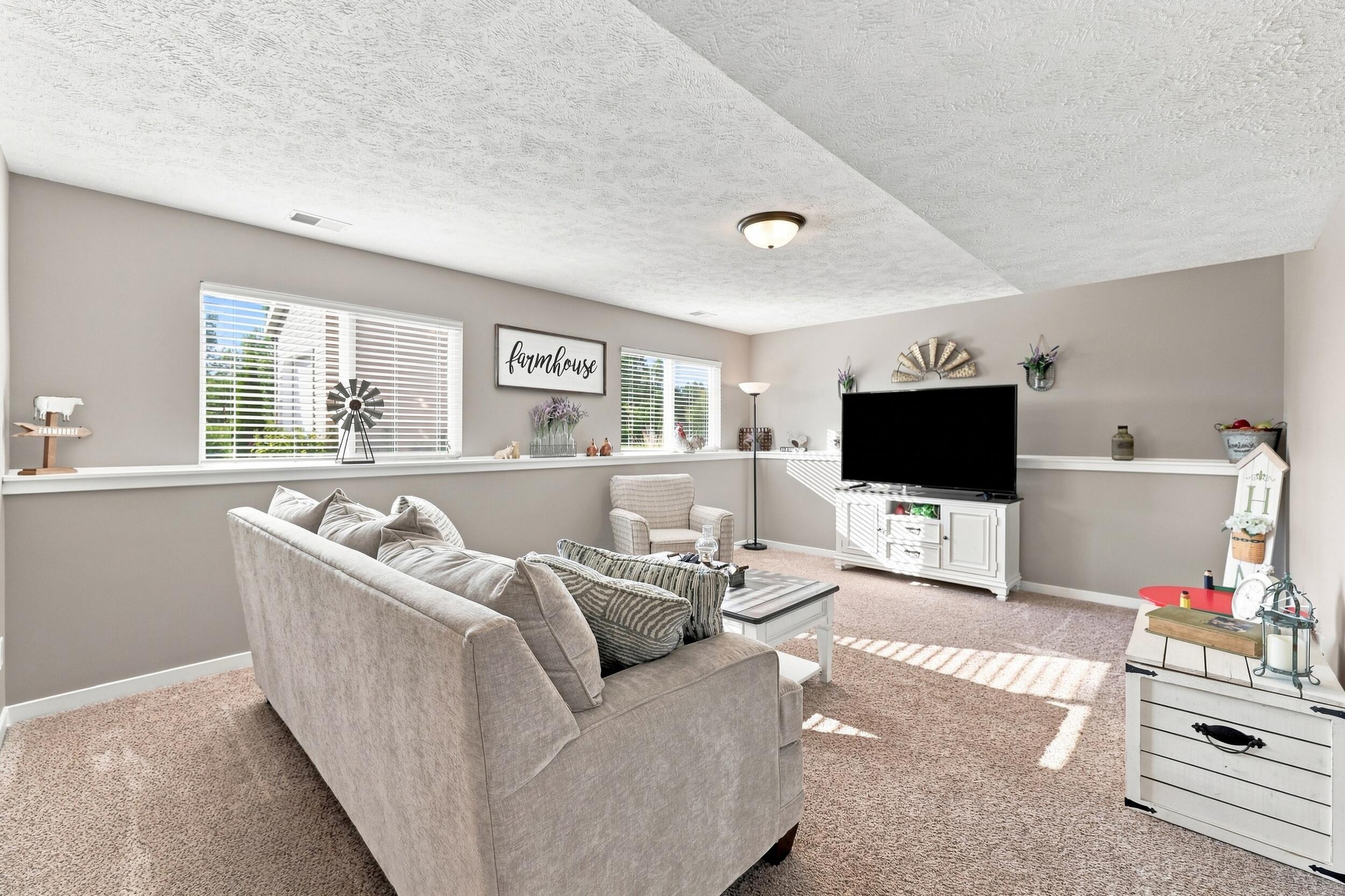 9752 Crystal Circle Zeeland MI 49464