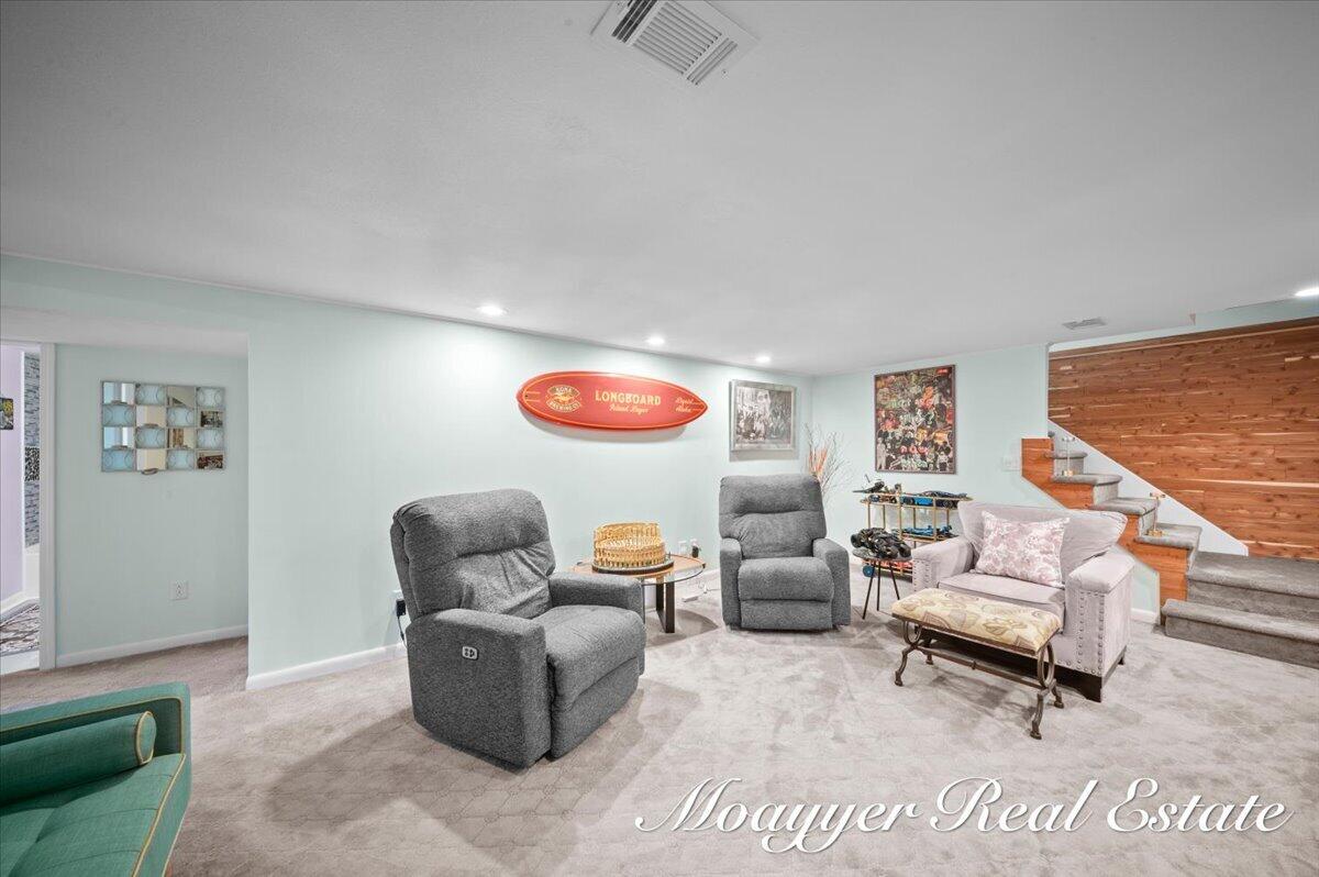 611 71st Street SE Grand Rapids MI 49548