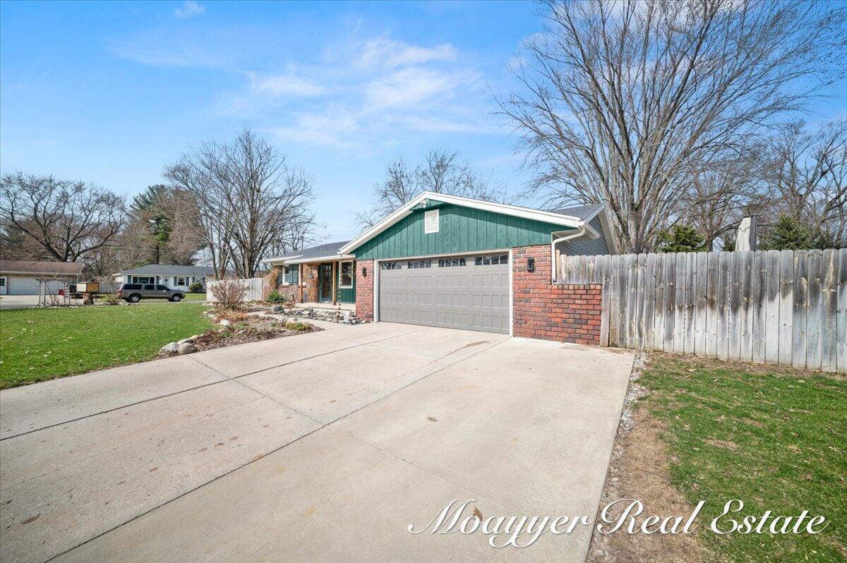 611 71st Street SE Grand Rapids MI 49548