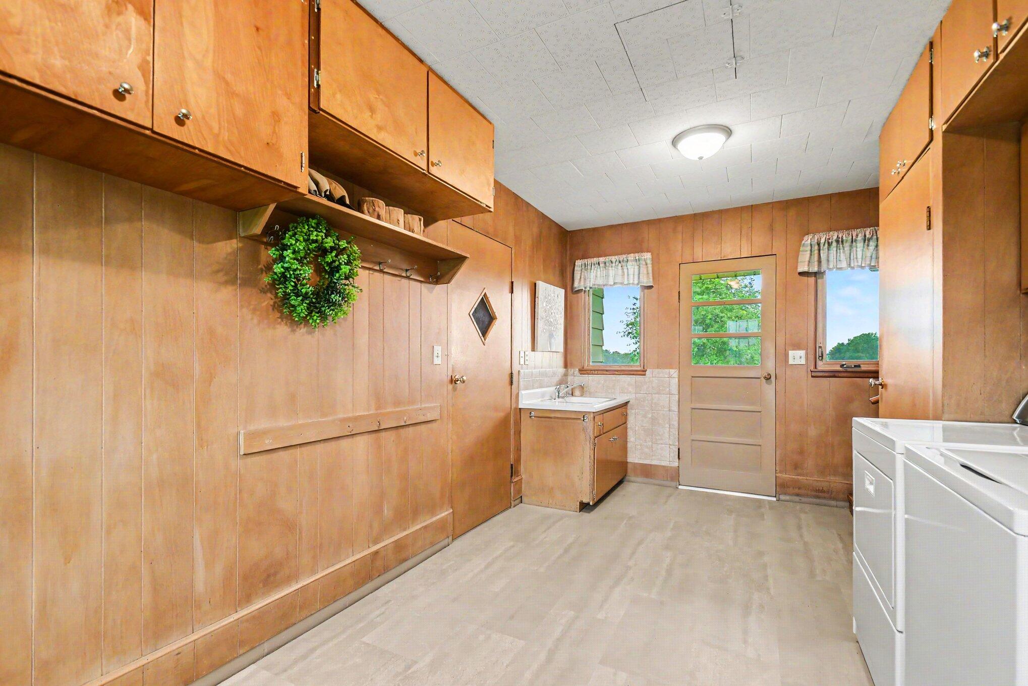 12354 Gardner Road Buchanan MI 49107