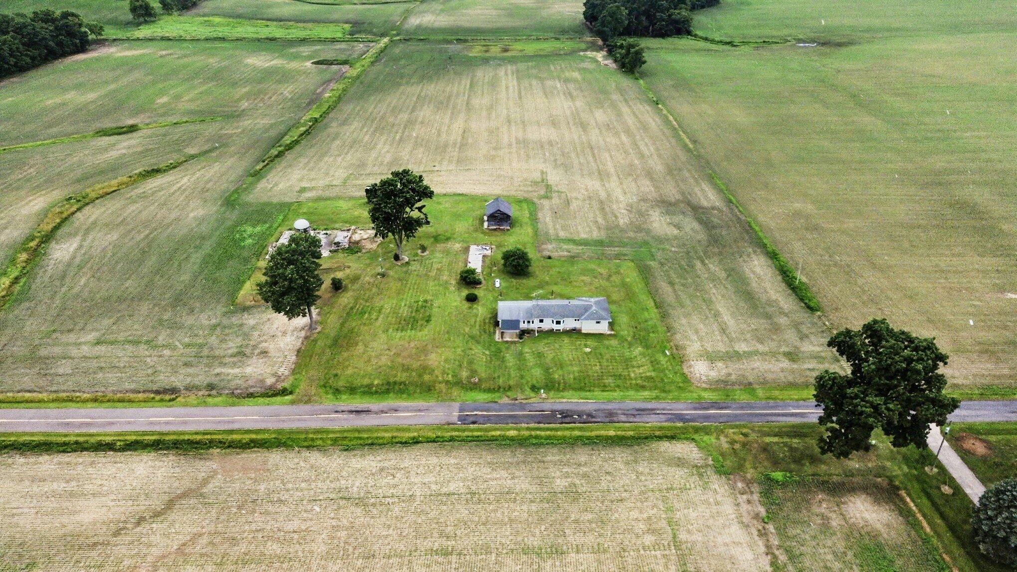 12354 Gardner Road Buchanan MI 49107