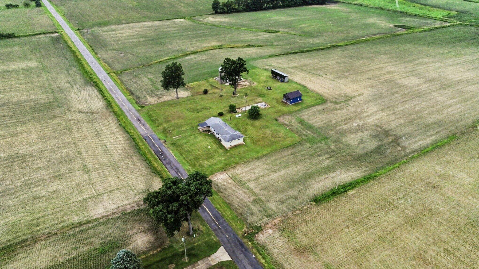 12354 Gardner Road Buchanan MI 49107