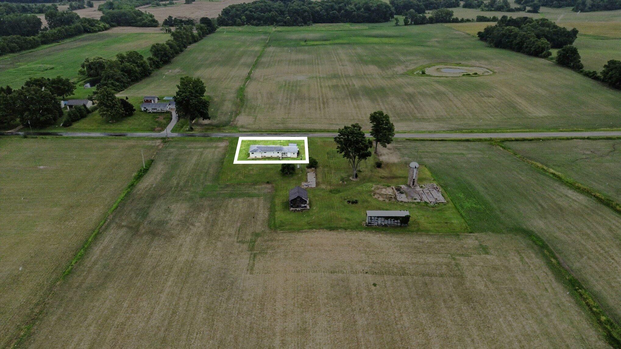 12354 Gardner Road Buchanan MI 49107