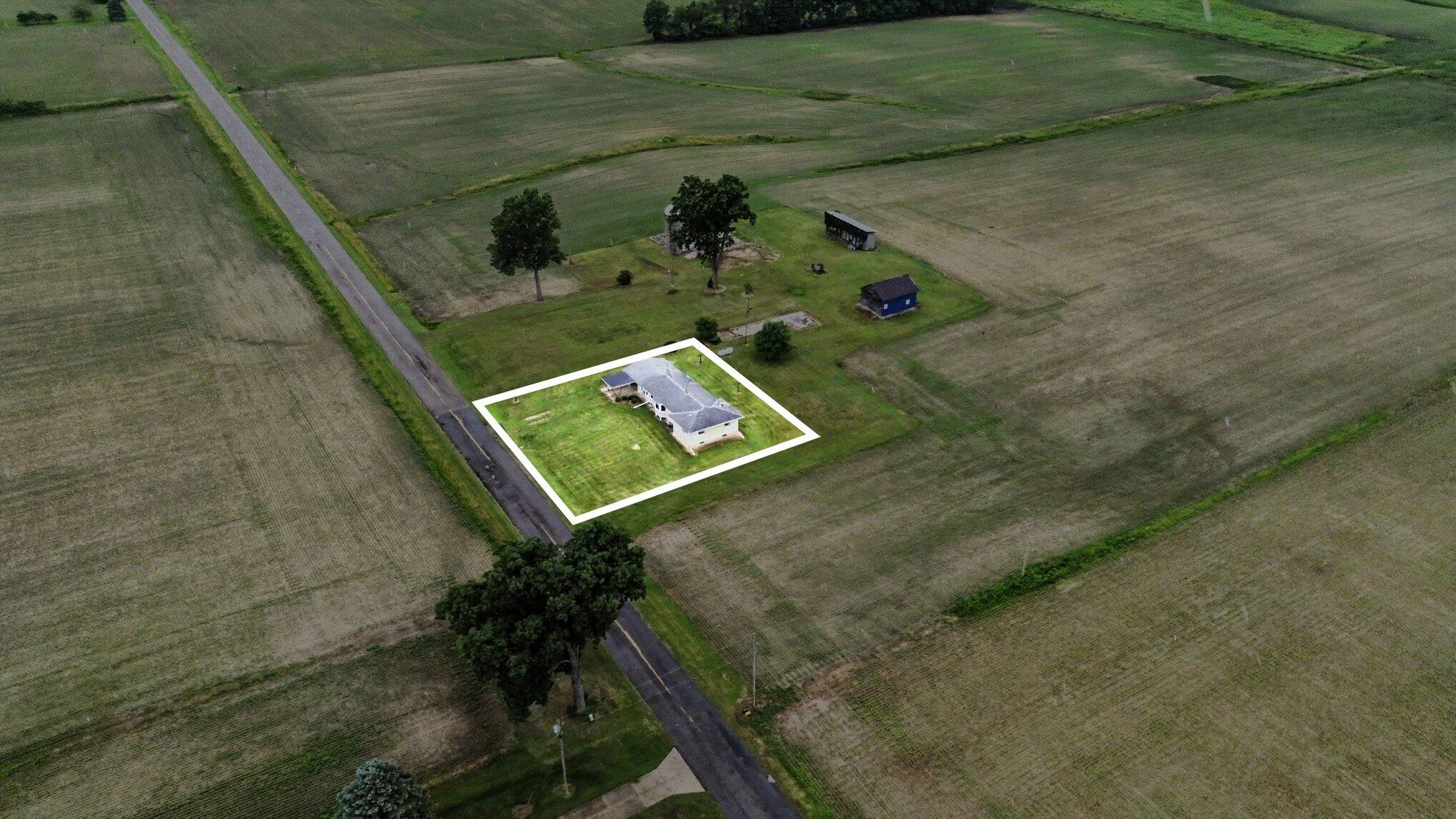 12354 Gardner Road Buchanan MI 49107