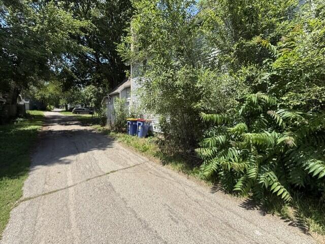 1335 Kalamazoo Avenue SE Grand Rapids MI 49507