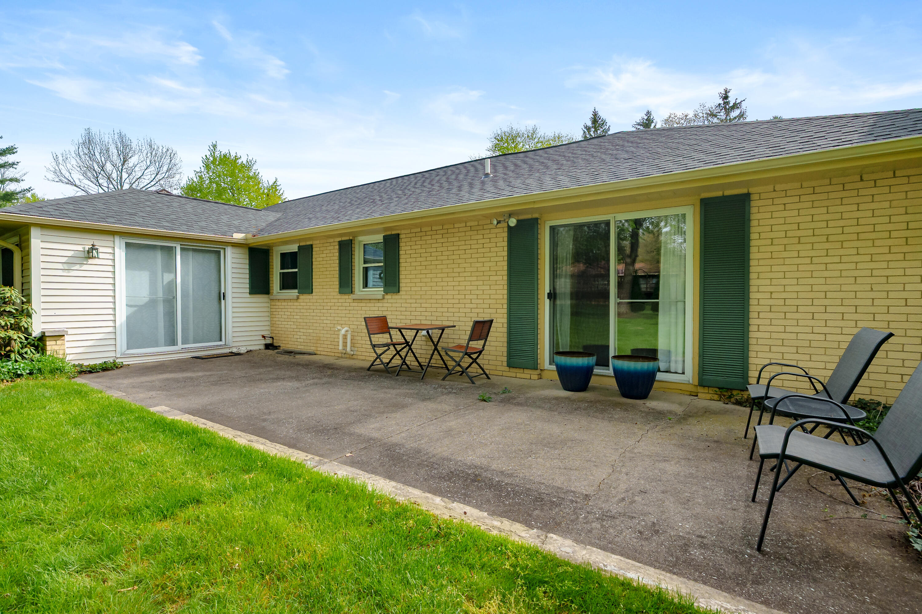 7702 Hunters Ridge Drive Kalamazoo MI 49009