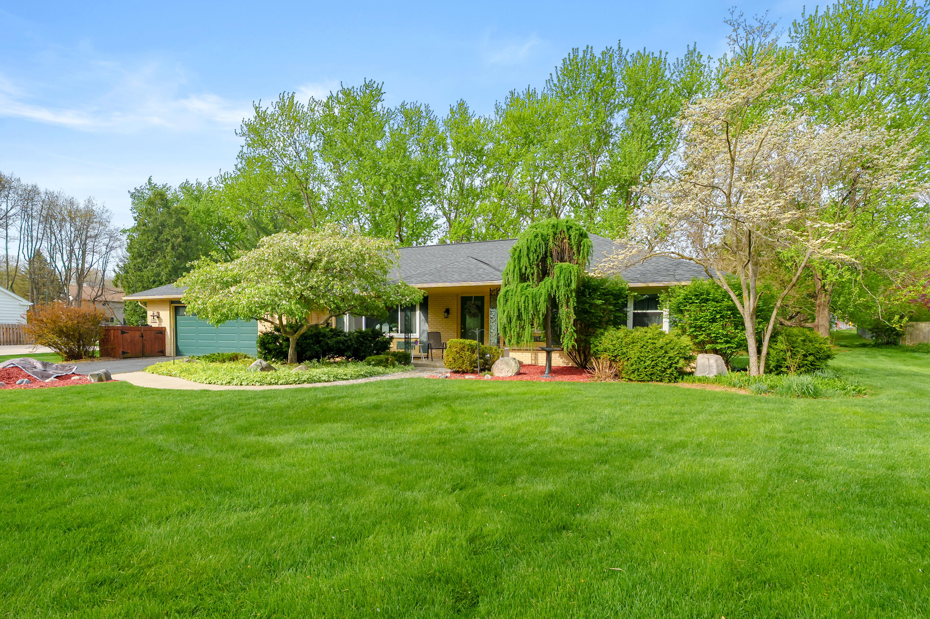 7702 Hunters Ridge Drive Kalamazoo MI 49009
