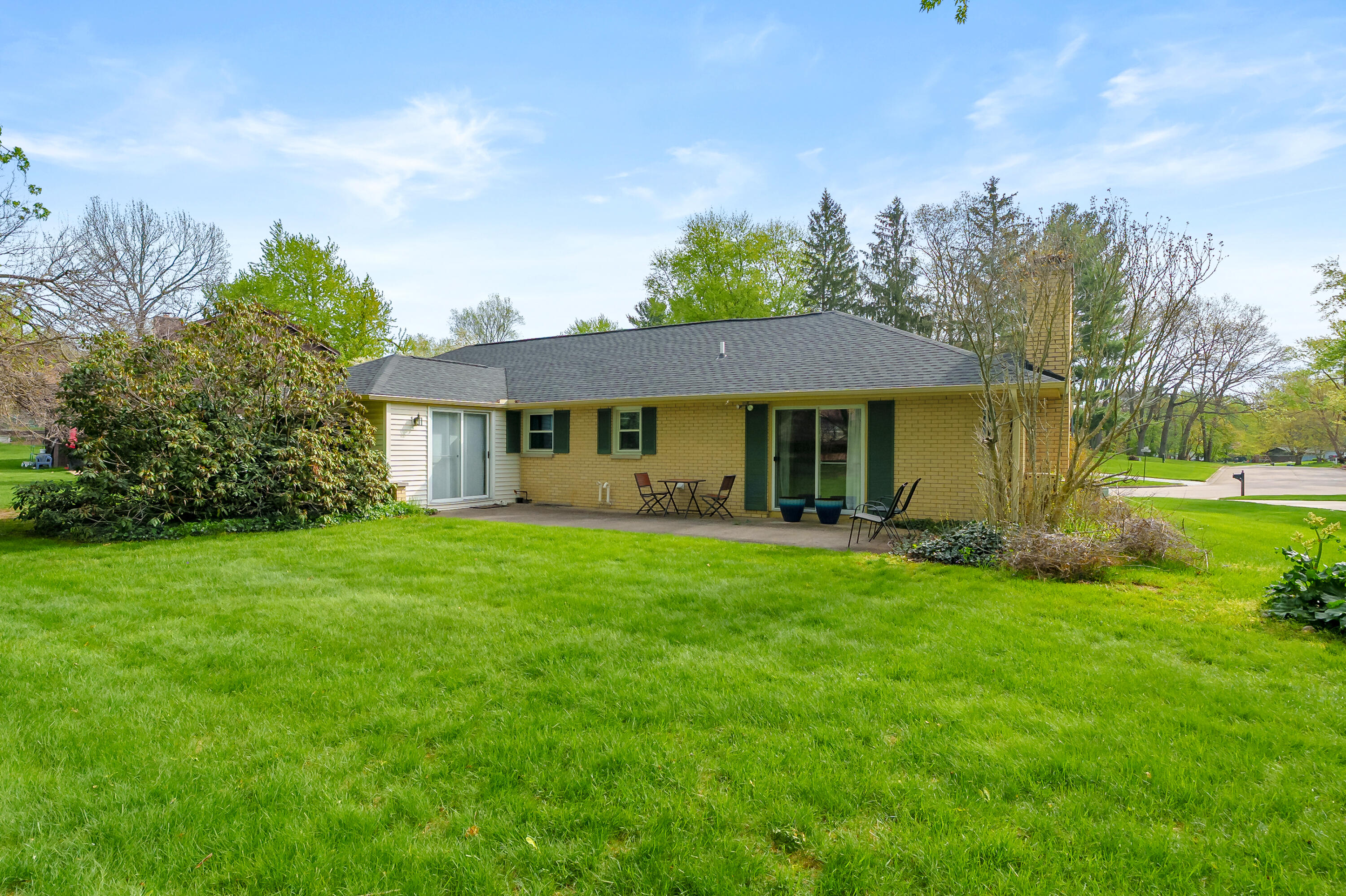 7702 Hunters Ridge Drive Kalamazoo MI 49009