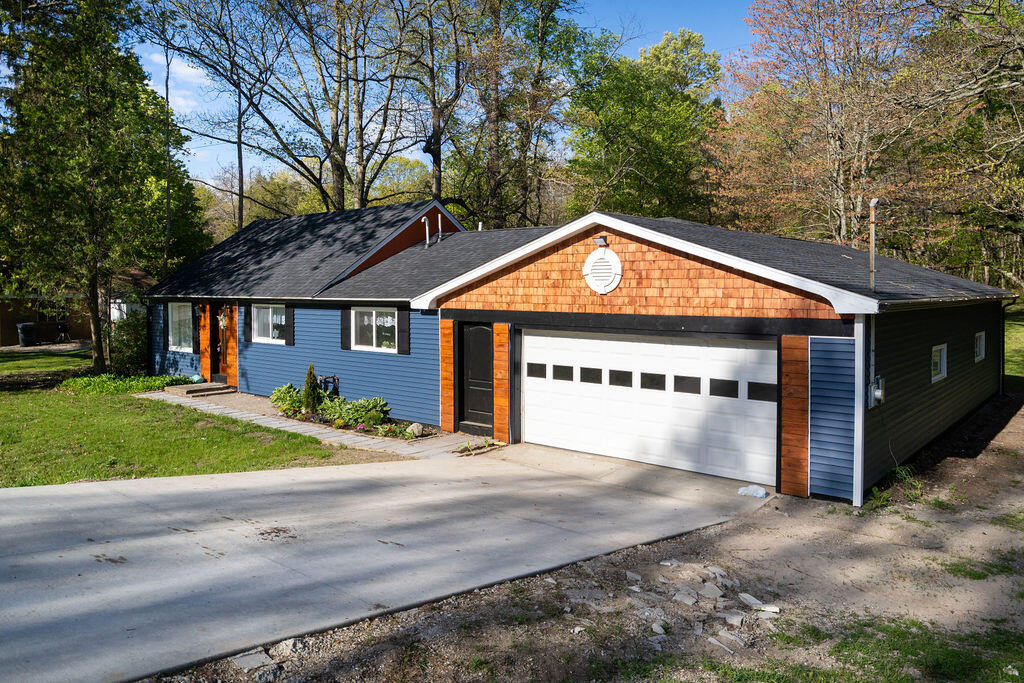 20876 Blue Star Highway South Haven MI 49090
