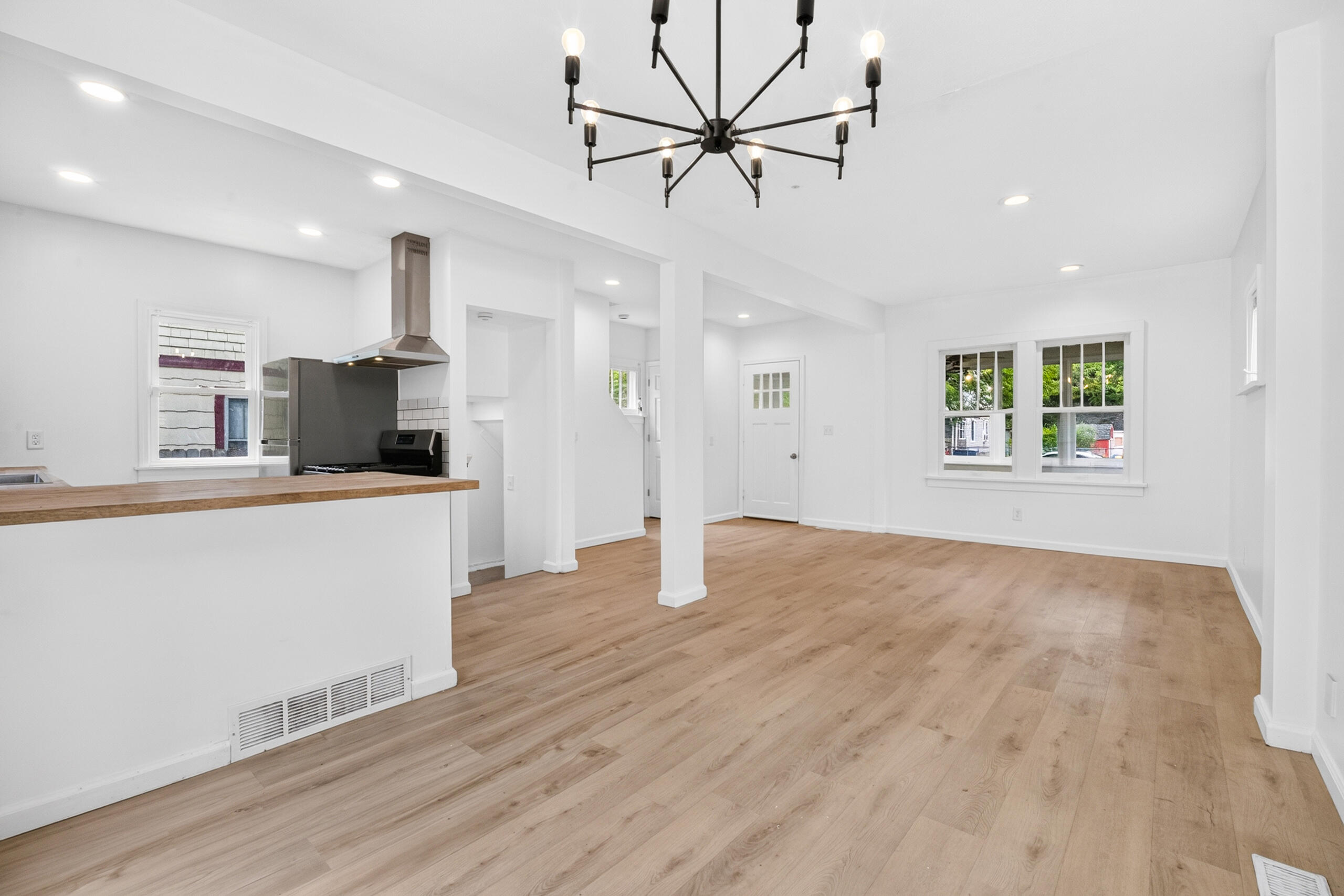 712 Fenimore Avenue Kalamazoo MI 49048