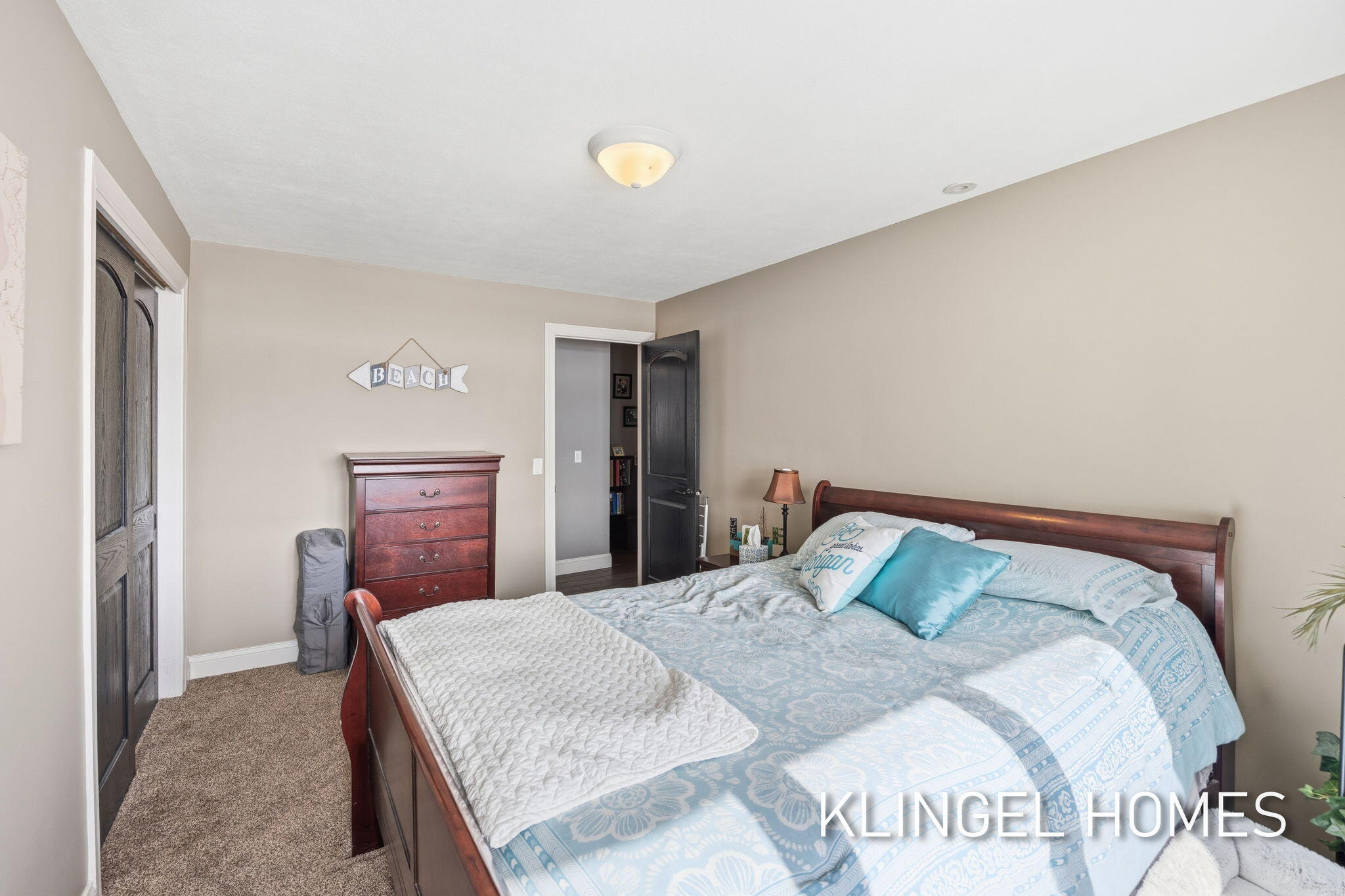 530 Glenwood Avenue Muskegon MI 49445